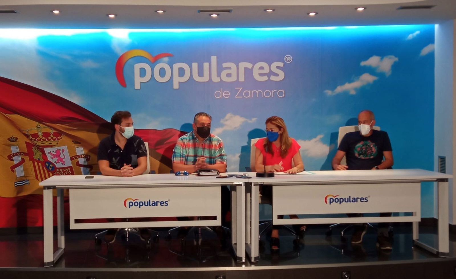 Rueda de prensa en la sede del PP