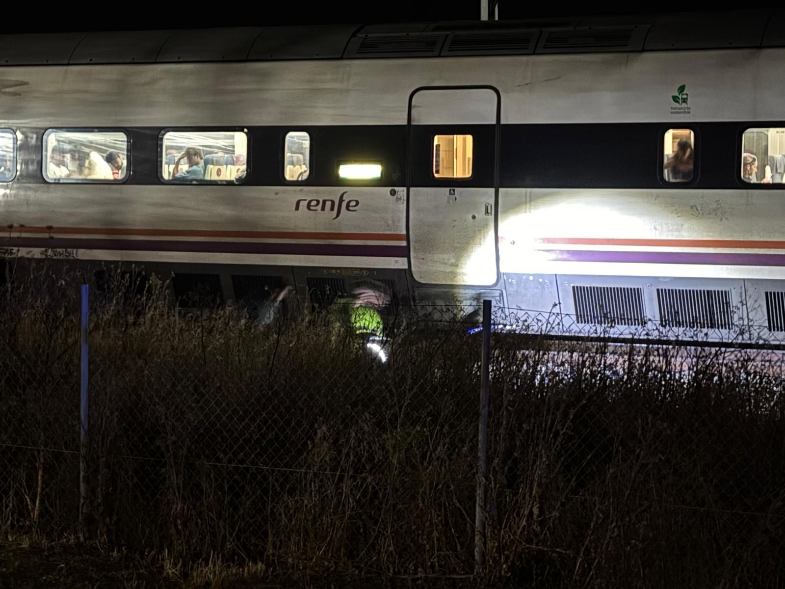 Paralizado en Moriscos el tren Madrid-Salamanca por un incidente en la vía
