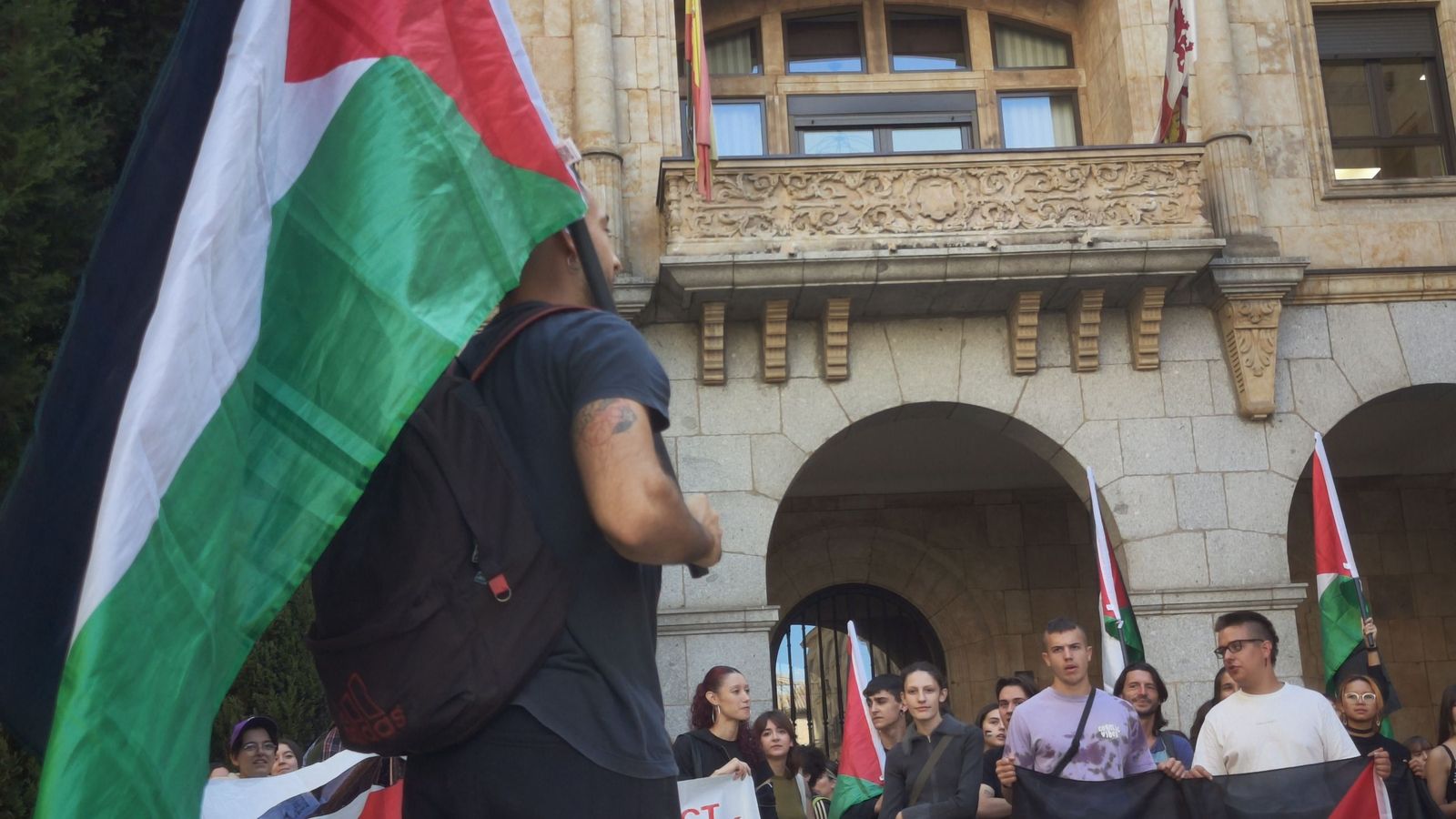 Los estudiantes de Salamanca recorren Salamanca alzando la voz por Palestina