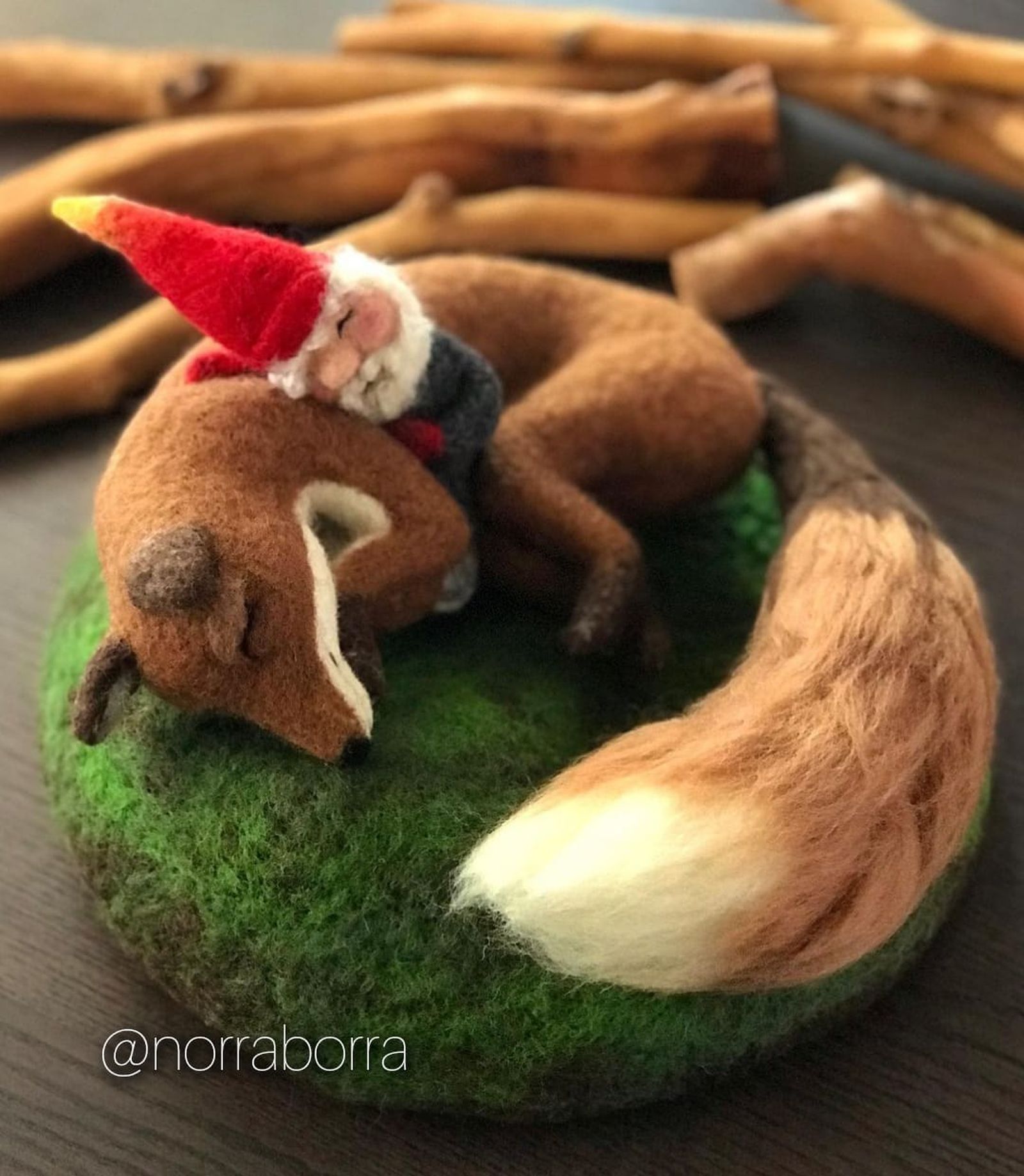 Imagen de una de sus figuras Imagen de una de sus figuras