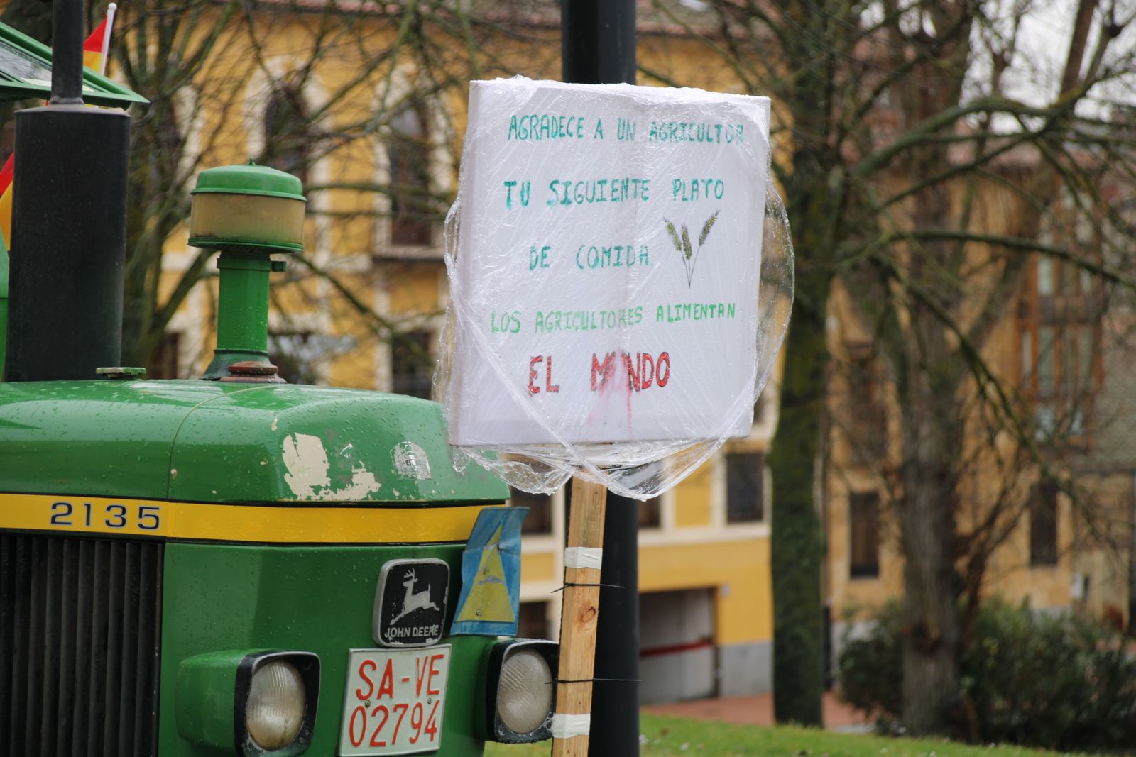 En imágenes la marcha con tractores y vehículos de campo en Salamanca en protesta contra Mercosur