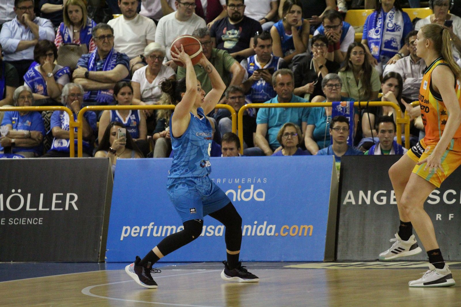 perfumerias-avenida-valencia-basket-72