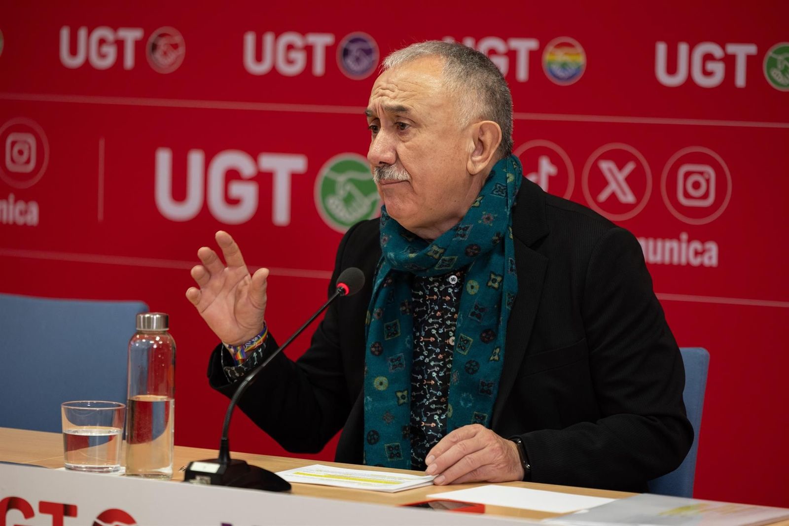 El secretario general de UGT, Pepe Álvarez, interviene durante una rueda de prensa, en la sede de UGT, a 8 de enero de 2025, en Madrid (España).   Eduardo Parra   Europa Press