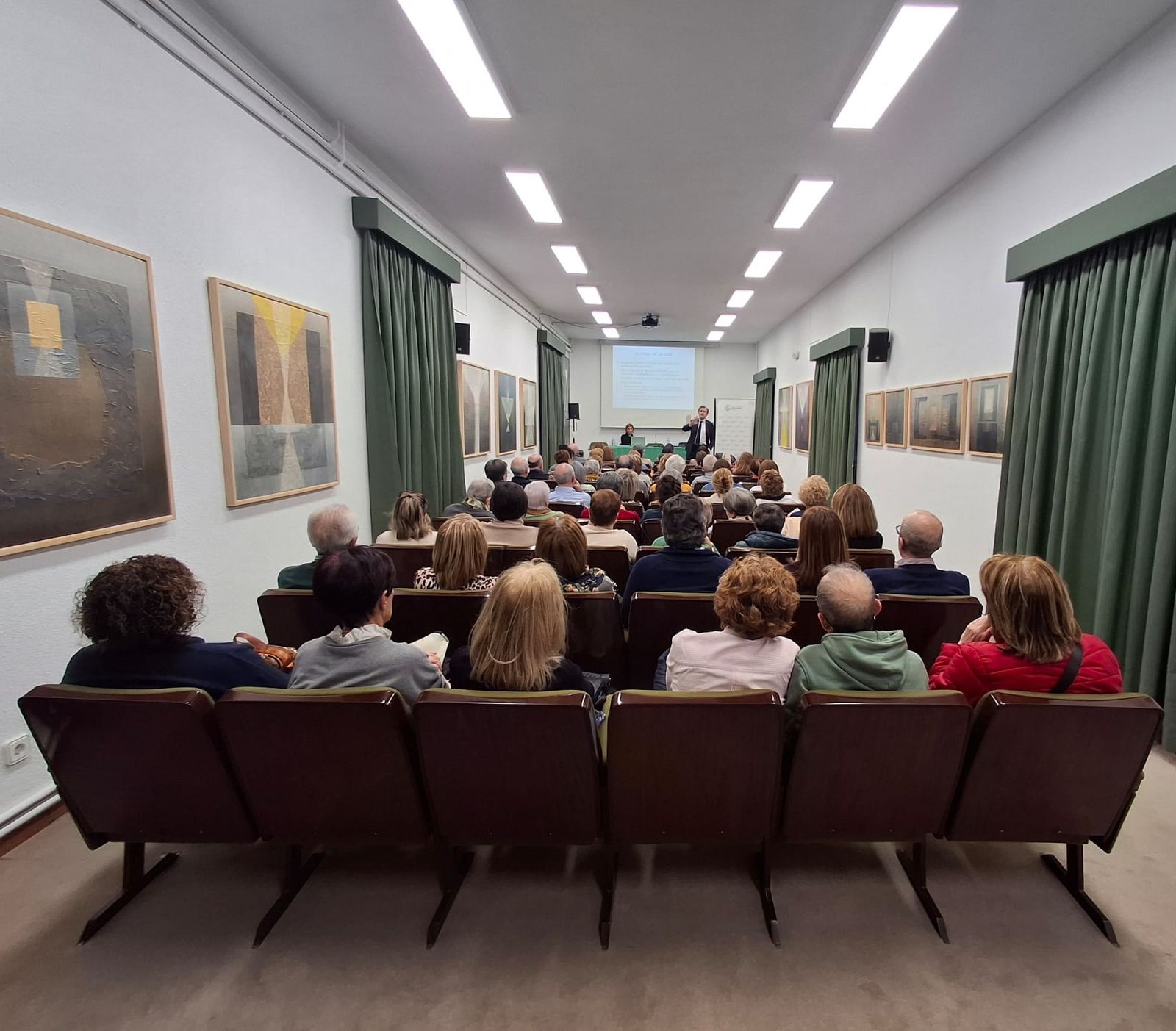 La AECC acerca a Toro una conferencia sobre el testamento vital para resolver dudas legales y médicas