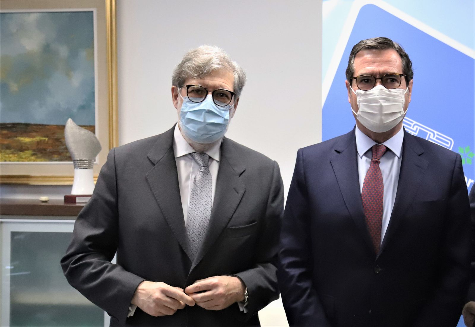 El presidente de la CEOE en Castilla y León, Santiago Aparicio junta a Antonio Garamendi