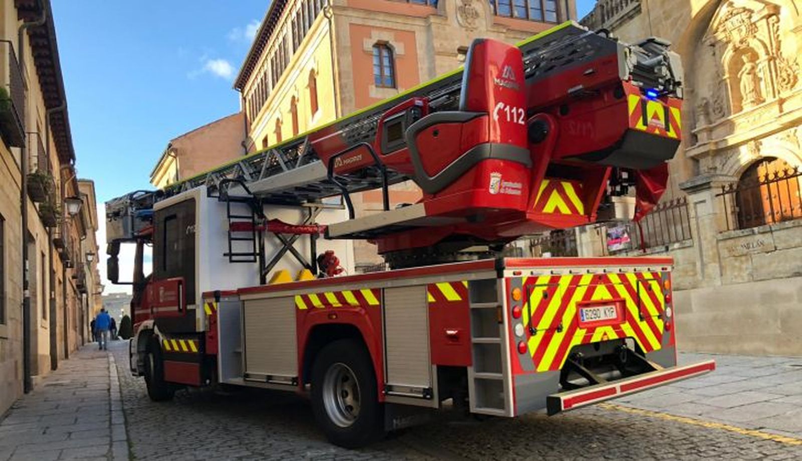 Bomberos en calle veracruz