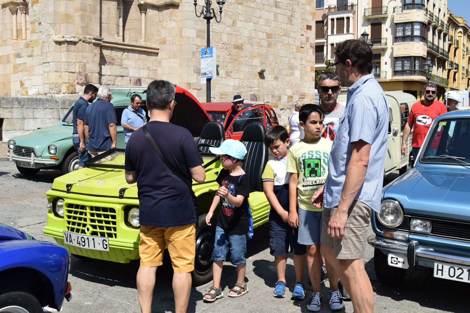 xxi-concentracion-internacional-de-citroeen-2cv-y-clasicos-37