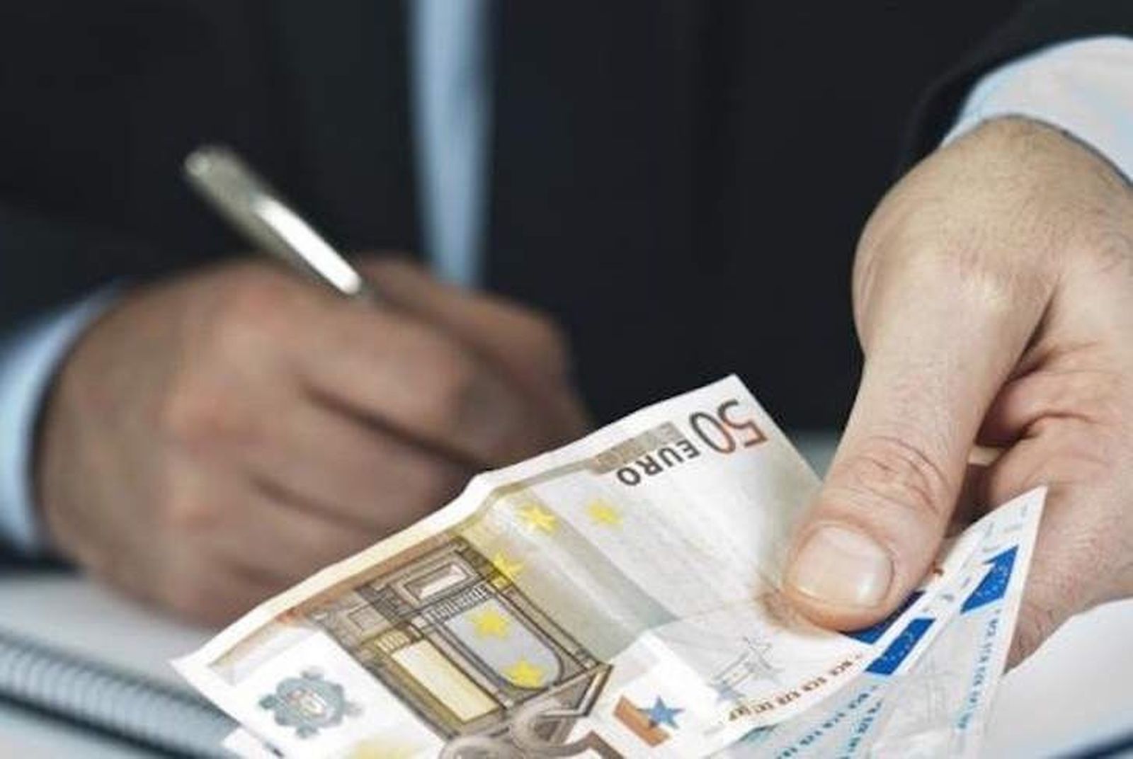 UATAE considera "preocupante el agotamiento en el crecimiento del número de autónomos"