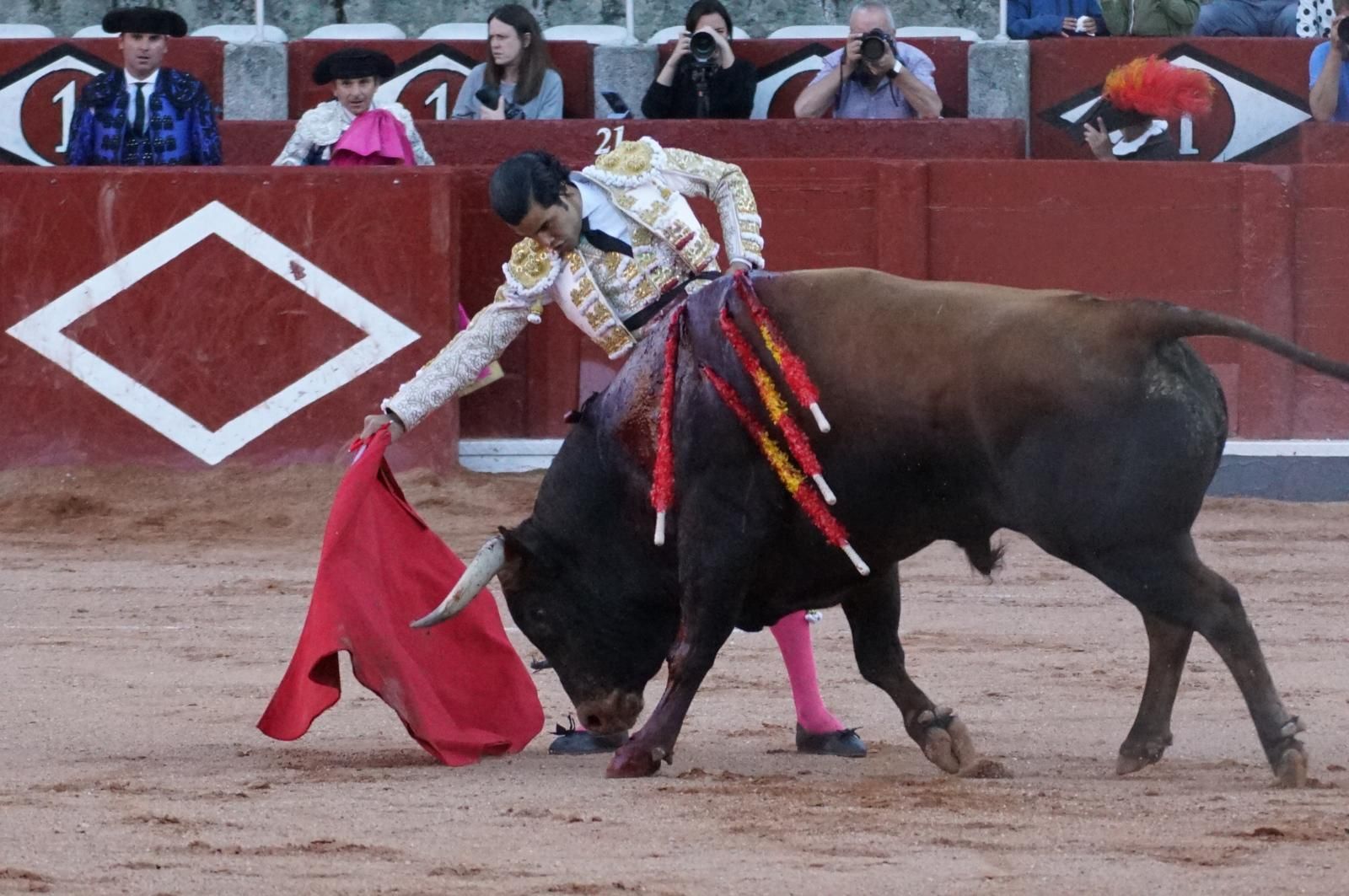 Presencia salmantina por partida doble en la primera corrida de la feria: Damián Castaño e Ismael Martín junto al mexicano Diego San Román