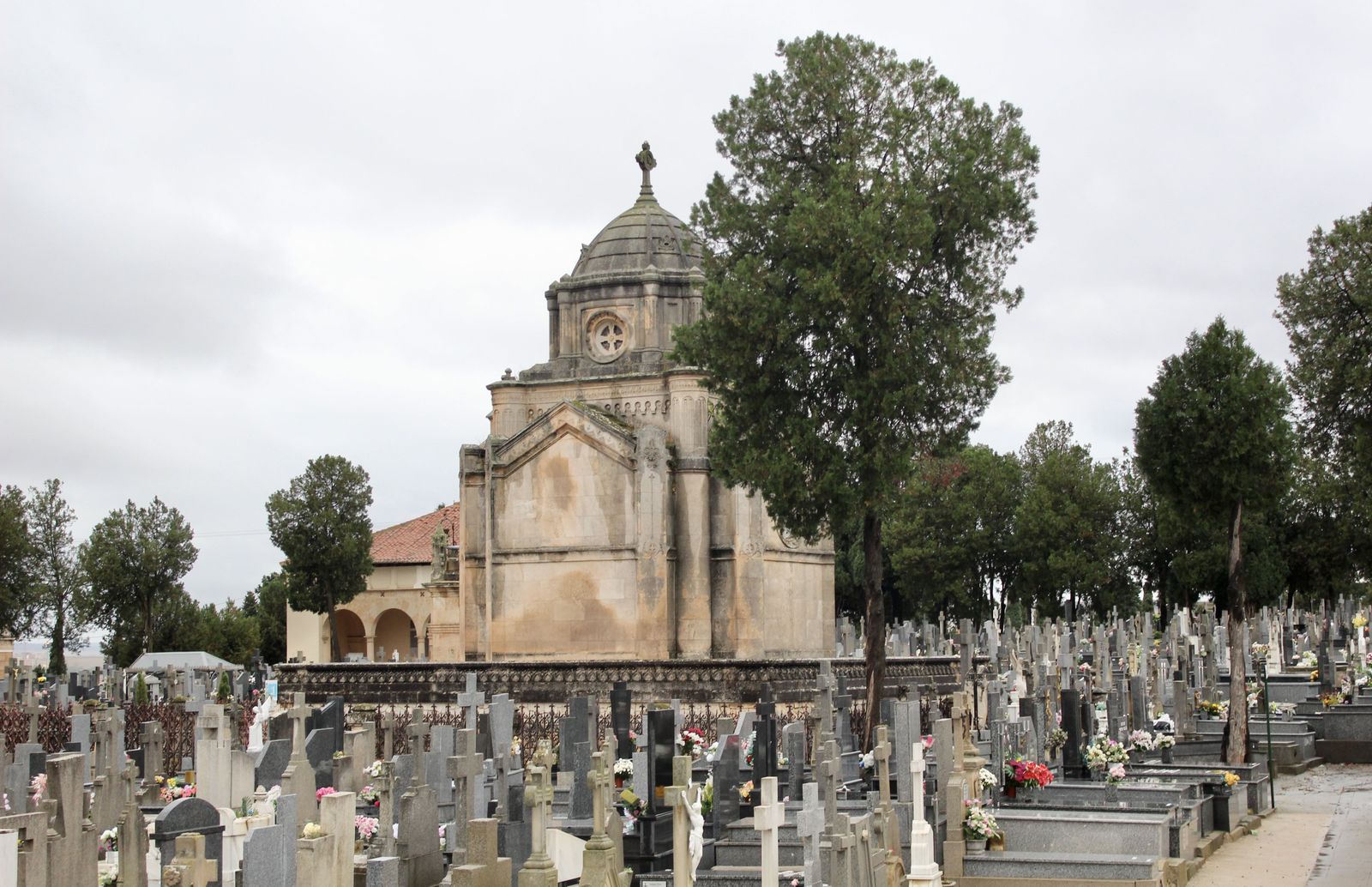 Arte funerario en el cementerio de Salamanca