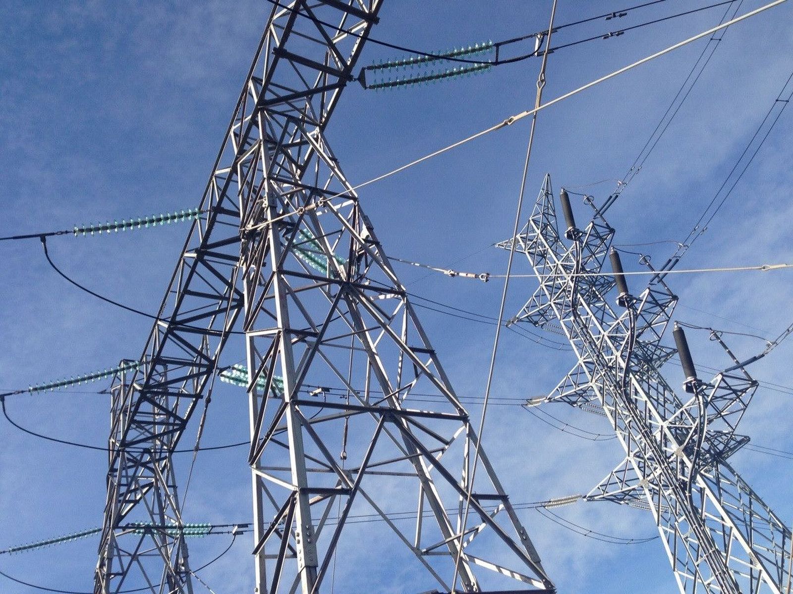 Tendido eléctrico, luz