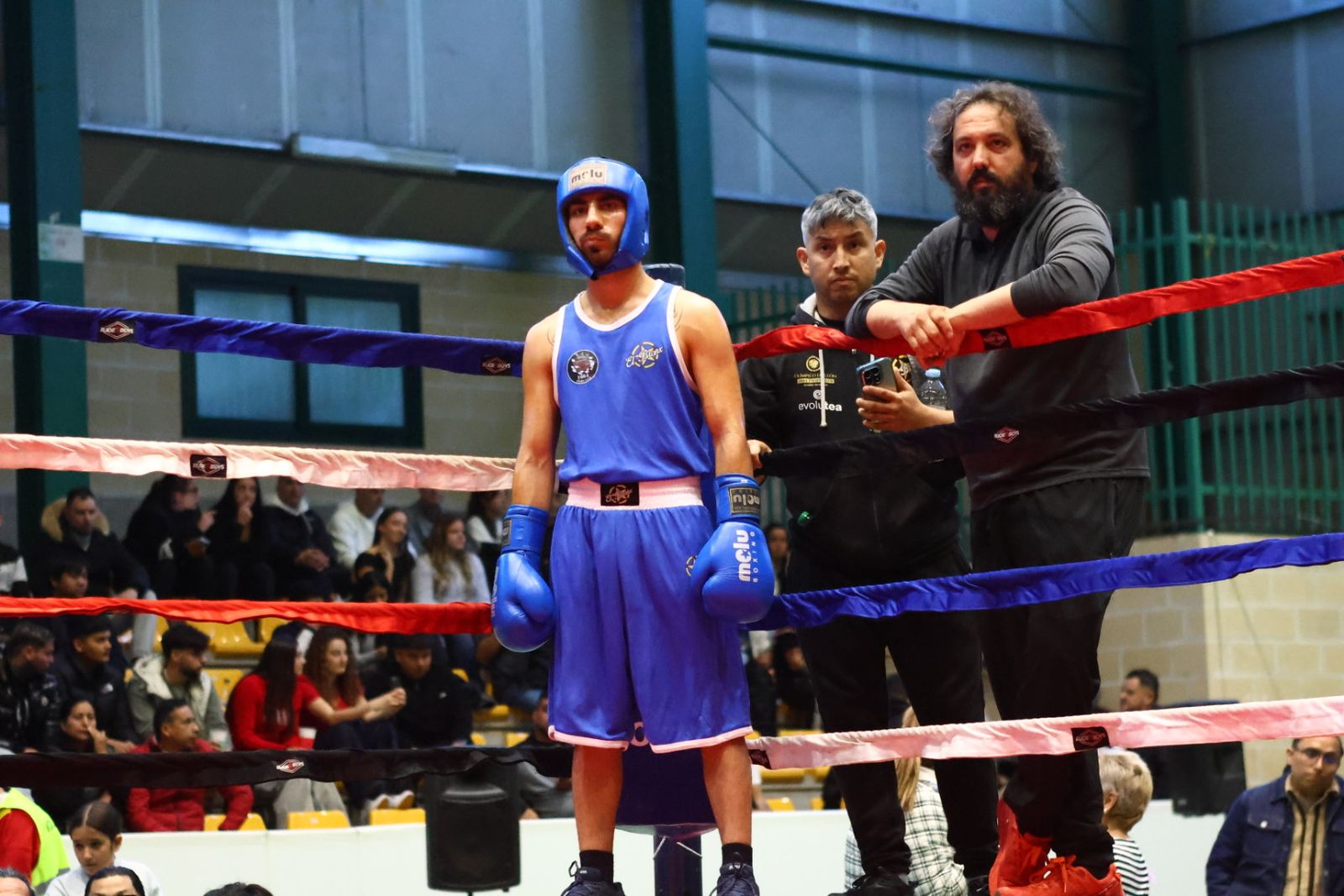 Velada de Boxeo en el Pabellón de San José