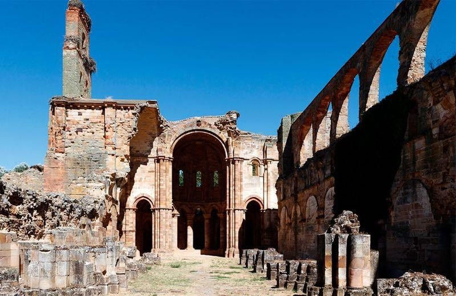 Monasterio granja moreruela