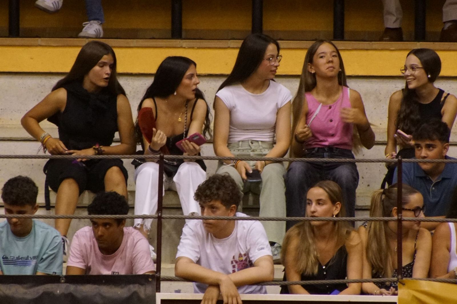 Multitudinario encierro nocturno en Alba de Tormes