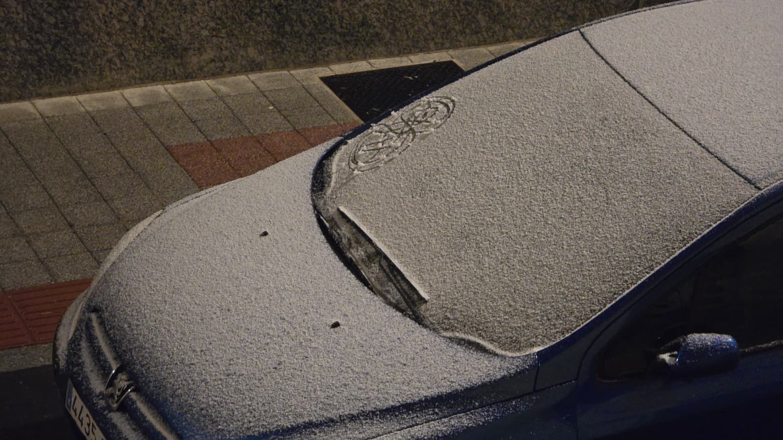 Coches con nieve en Salamanca