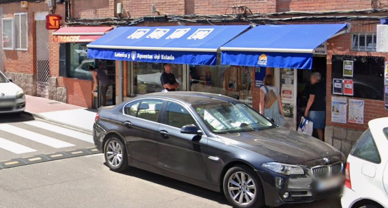 Despacho receptor 64.150 de Loterías y Apuestas del Estado en la calle Tejedores de Béjar