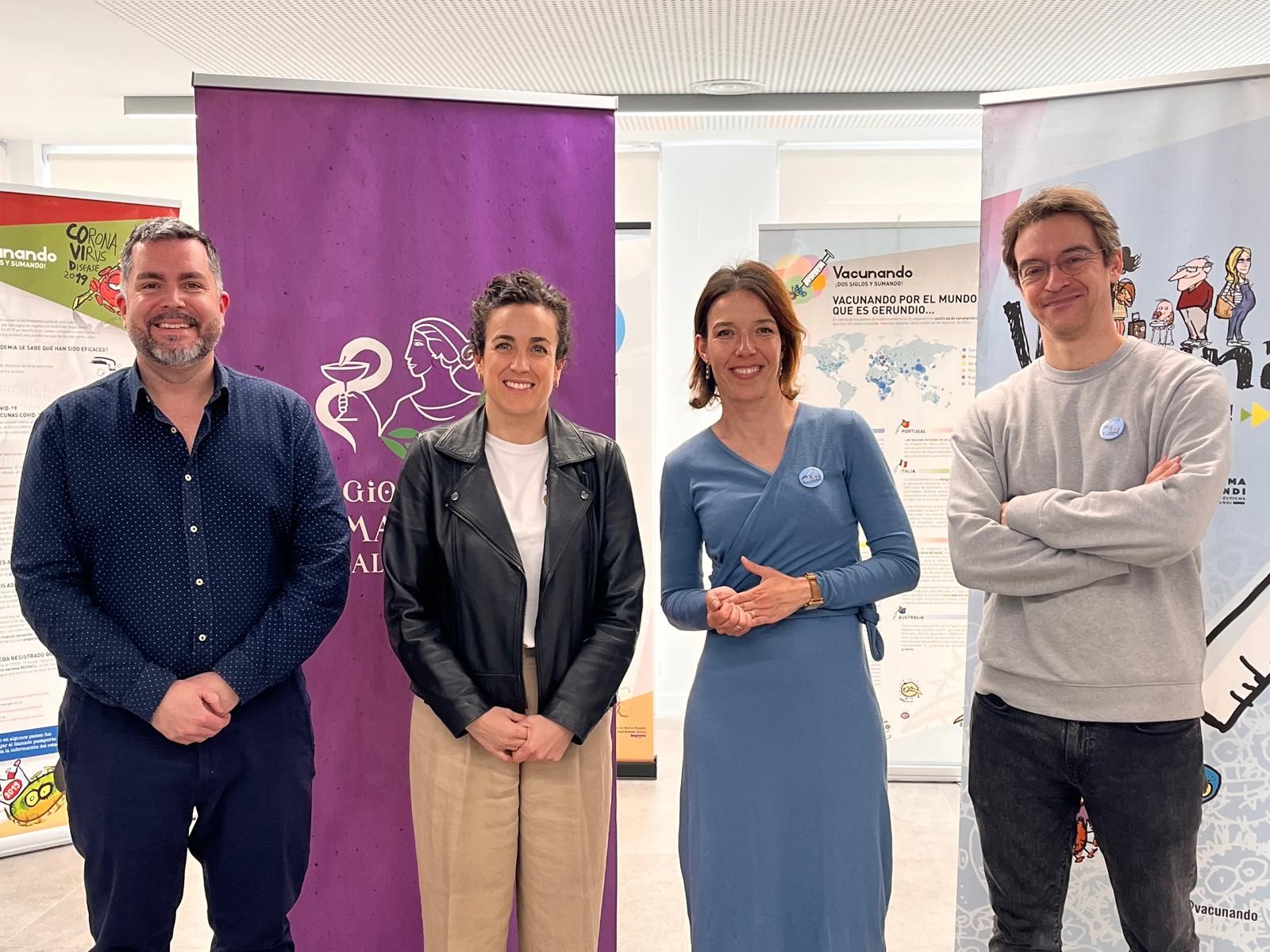 En la fotografía, la Presidenta del Colegio Oficial de Farmacéuticos de Salamanca, Dña. Ma. Engracia Pérez Palomero, su Gerente., Oscar Barazal Peralo, el colegiado D. Luis Marcos Nogales, y Dña. Raquel Carnero En la fotografía, la Presidenta del Colegio Oficial de Farmacéuticos de Salamanca, Dña. Ma. Engracia Pérez Palomero, su Gerente., Oscar Barazal Peralo, el colegiado D. Luis Marcos Nogales, y Dña. Raquel Carnero