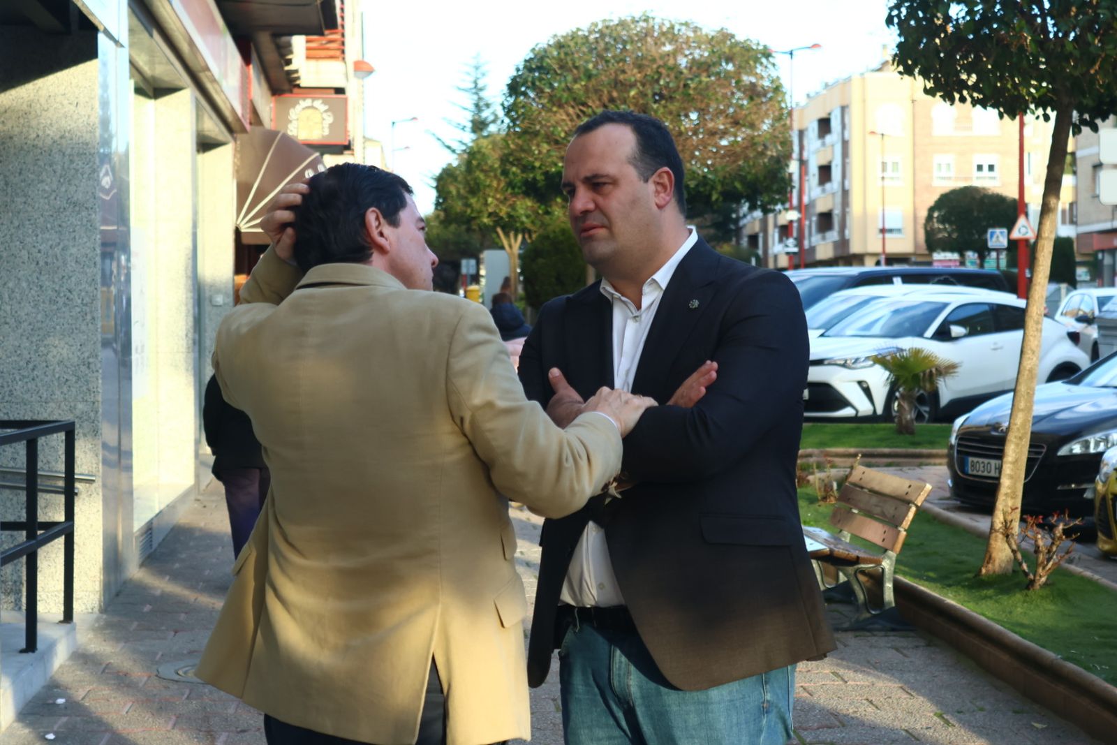 Alfonso Fernández Mañueco visita Santa Marta