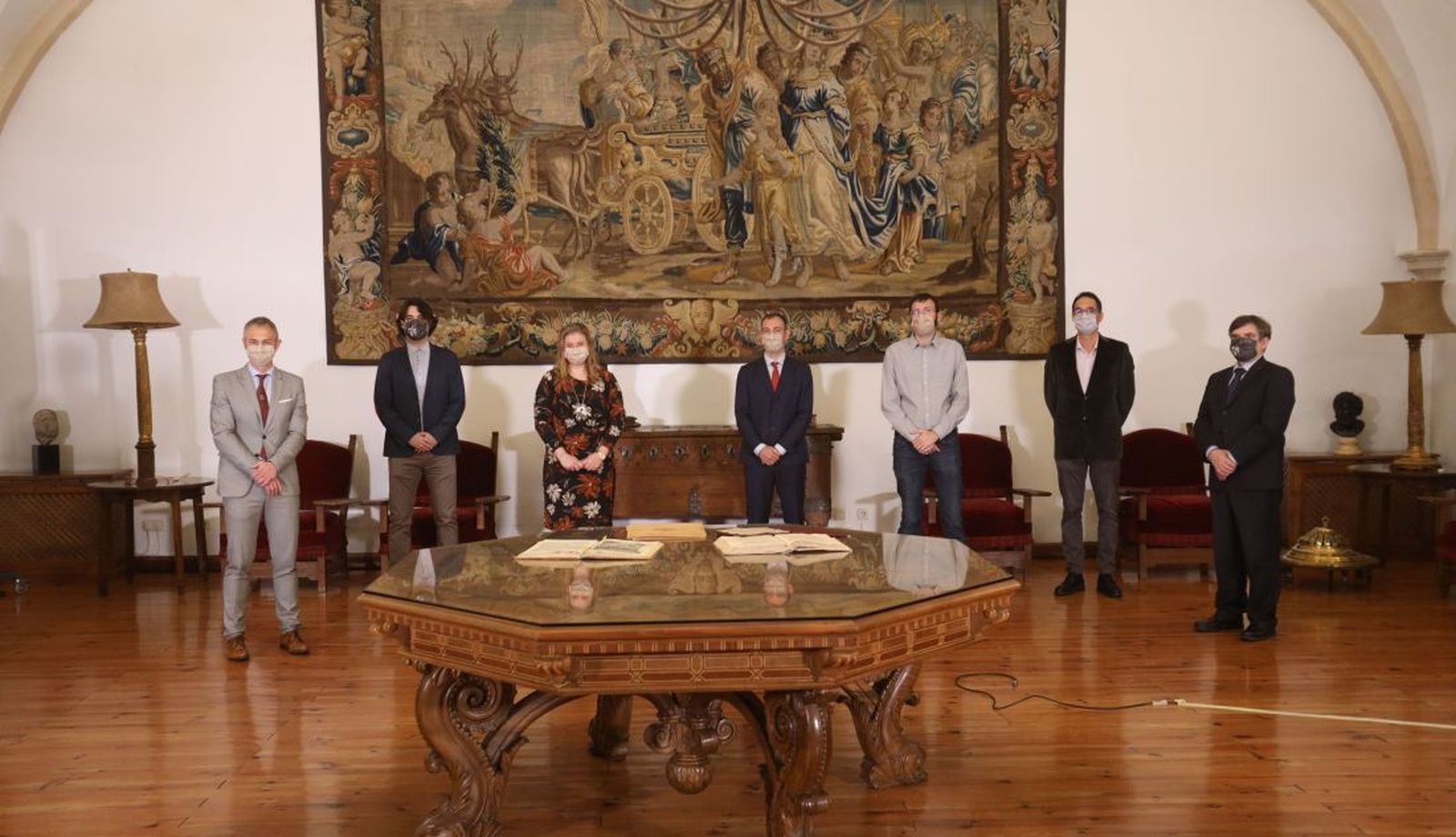 La Universidad de Salamanca celebra la toma de posesión de 21 nuevos catedráticos y profesores.  FOTO USAL
