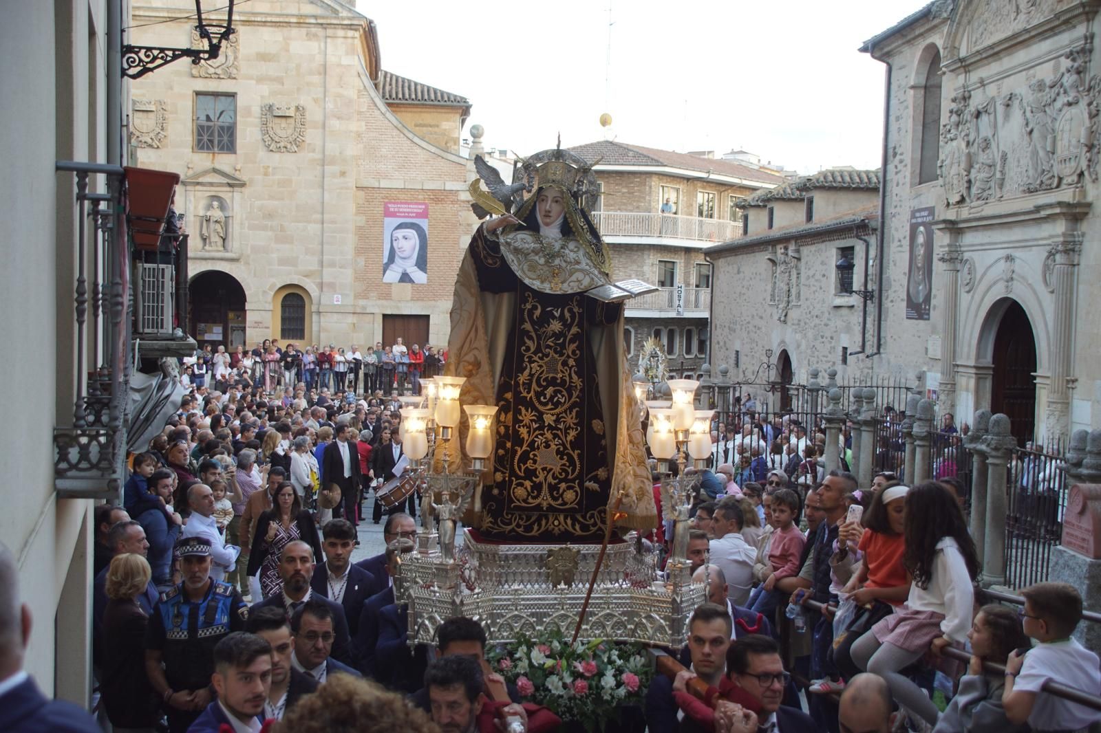 Procesión de Santa Teresa en Alba 2025 (9).jpeg