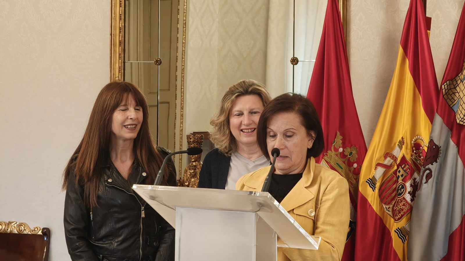 Ada, miembro de Retina Salamanca, celebra el Día Mundial de la Visión