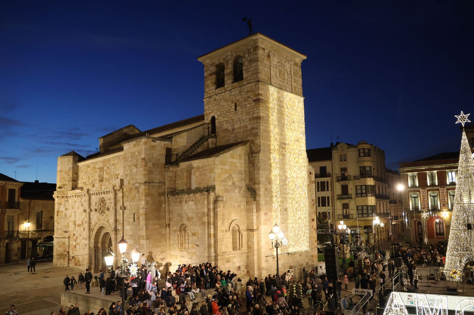 Encendido navideño en Zamora 2025 (32).JPG