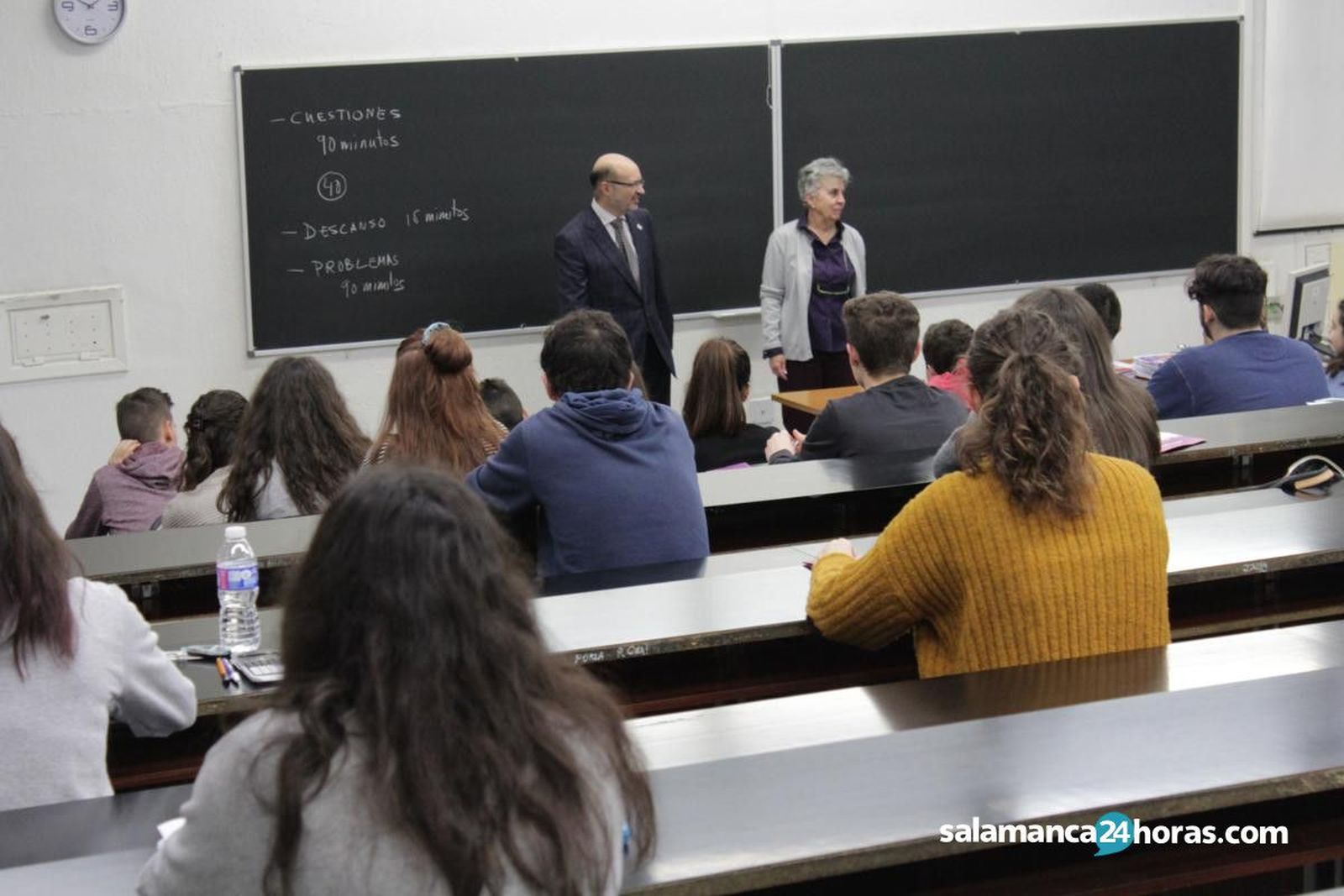 Alumnos Examen Profesores Universidad Ciencias Químicas (8) Alumnos Examen Profesores Universidad Ciencias Químicas (8)