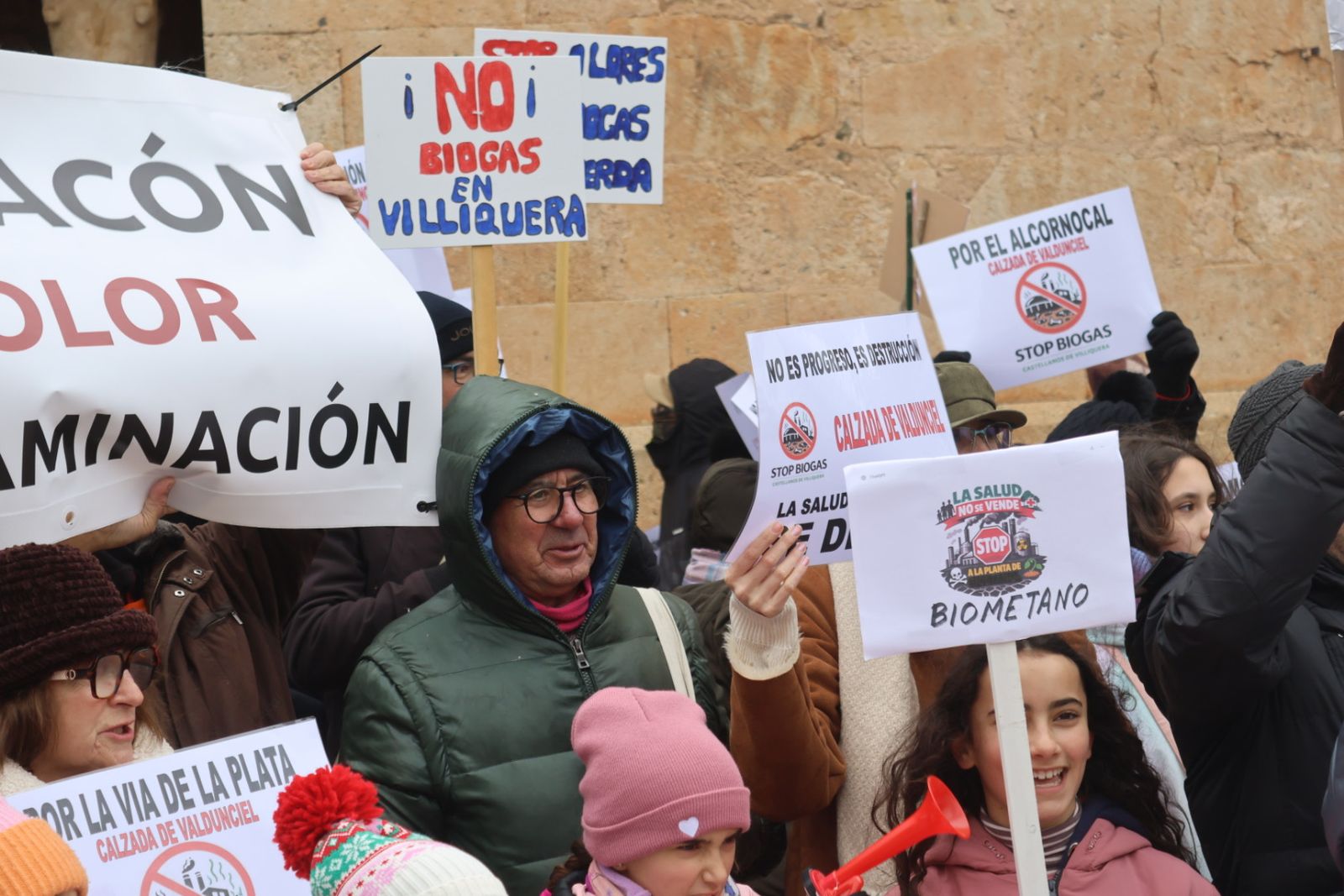 Protesta ciudadana por la planta de biogas en Castellanos de Villiquera