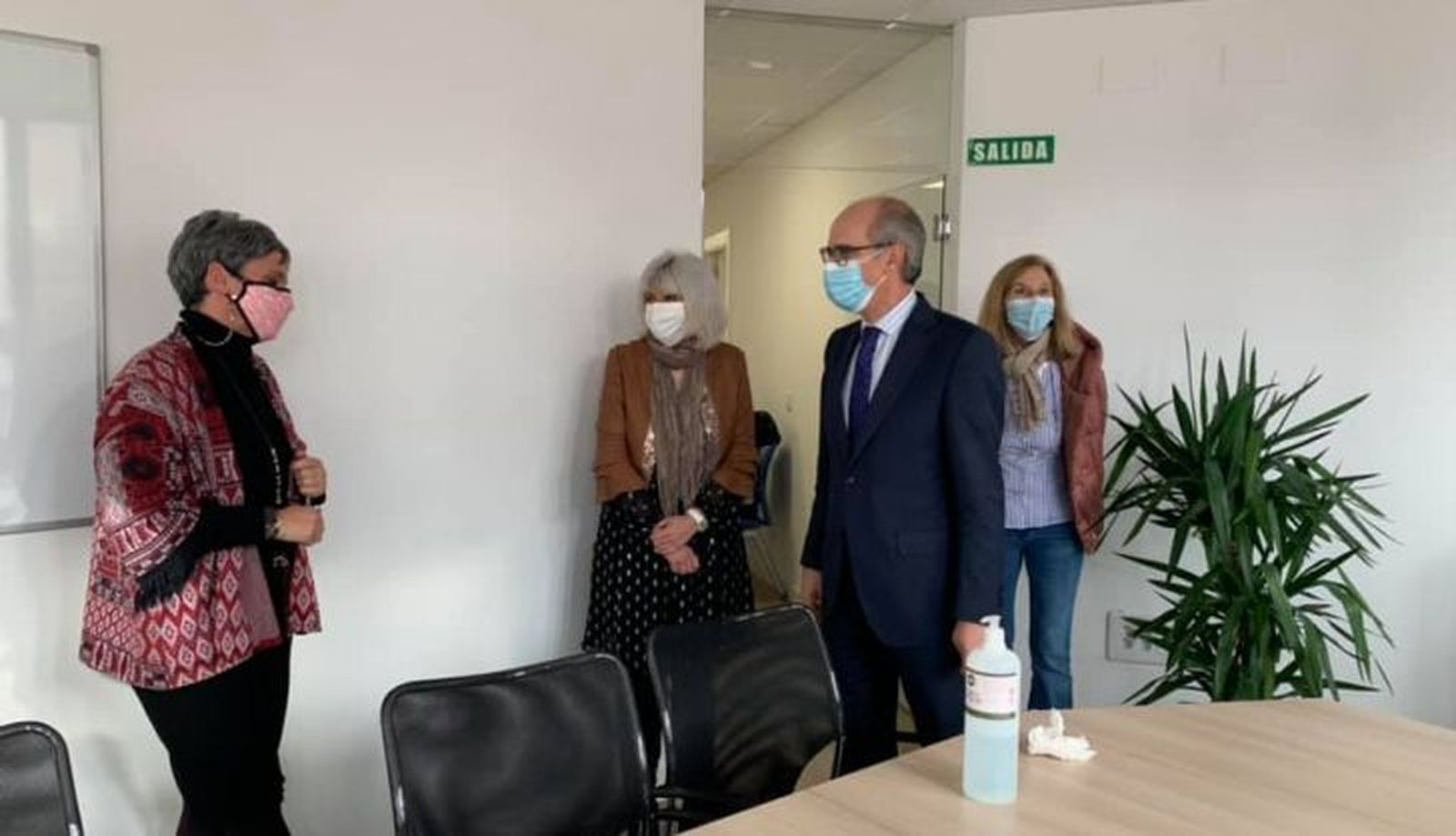  Javier Iglesias visita el CEAS de Alba de Tormes