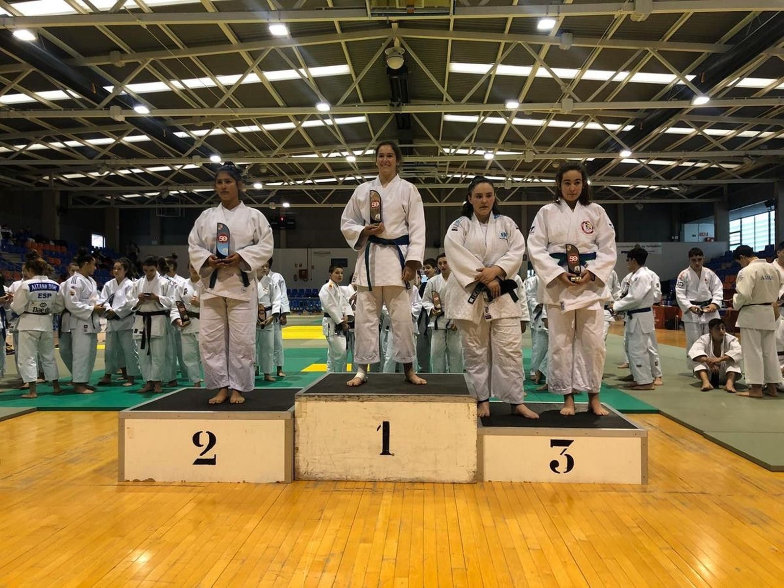 E3c01886 3bc0 4ddf a473 97c24fb14662 (Copy)