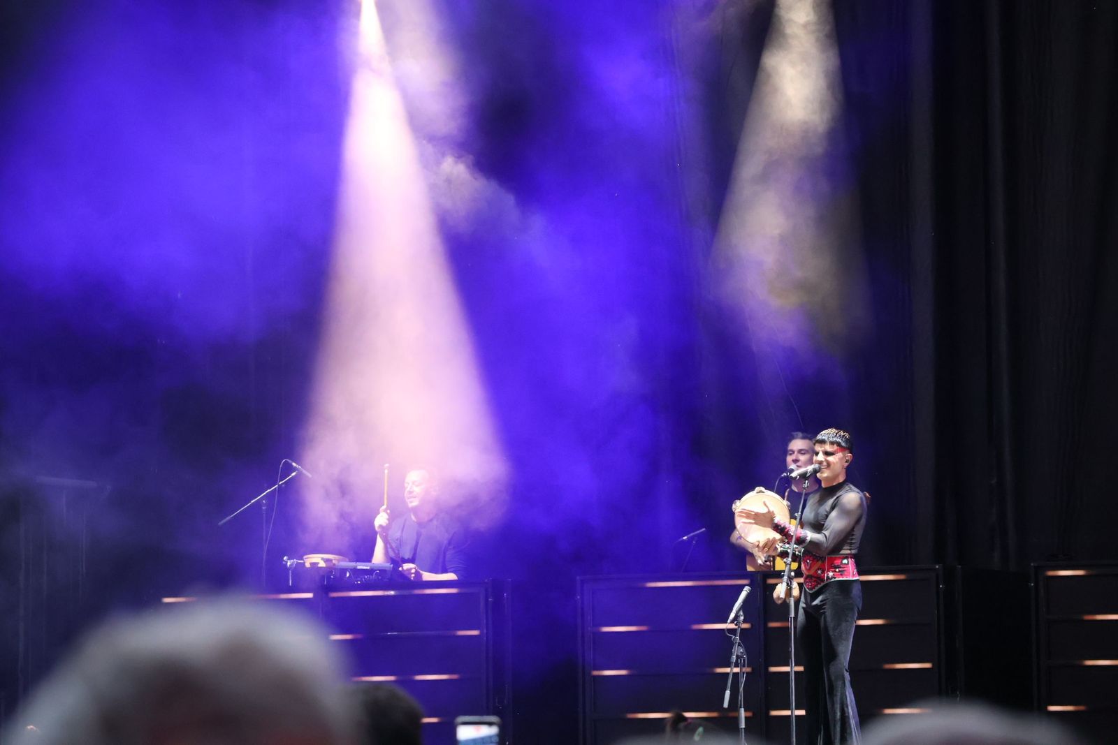 concierto-de-rodrigo-cuevas-en-la-plaza-mayor-de-zamora-2