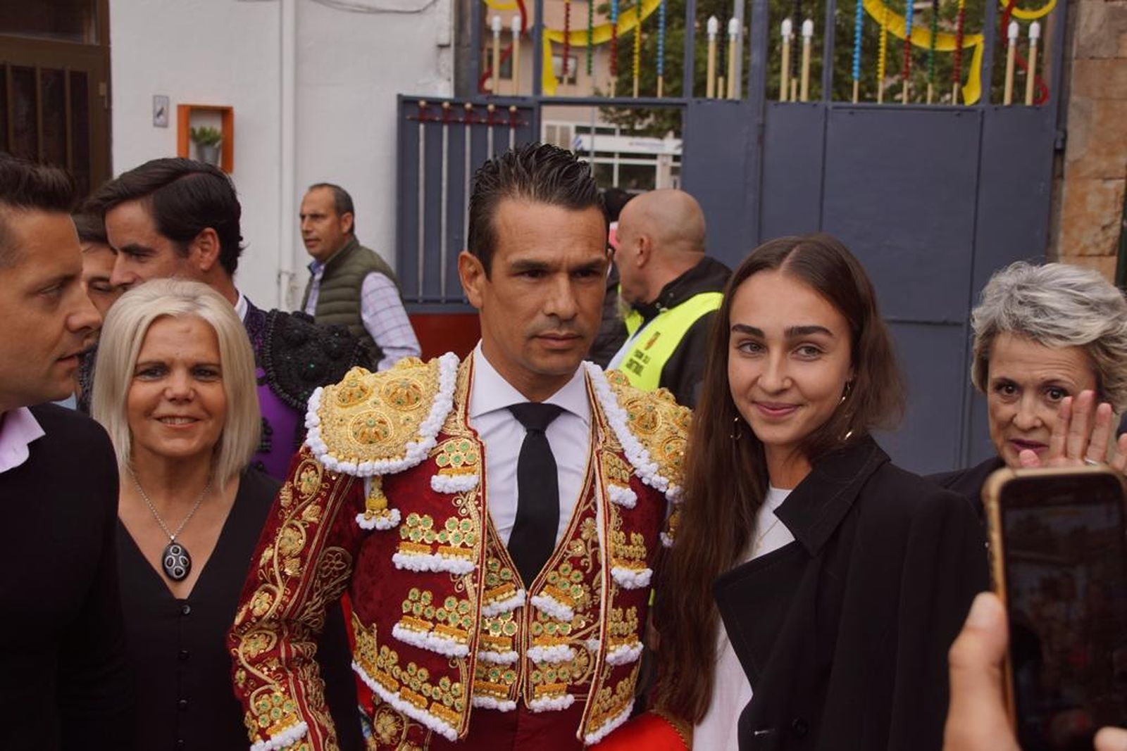 ambiente-en-el-patio-de-cuadrillas-de-la-glorieta-sabado-16-de-septiembre-50