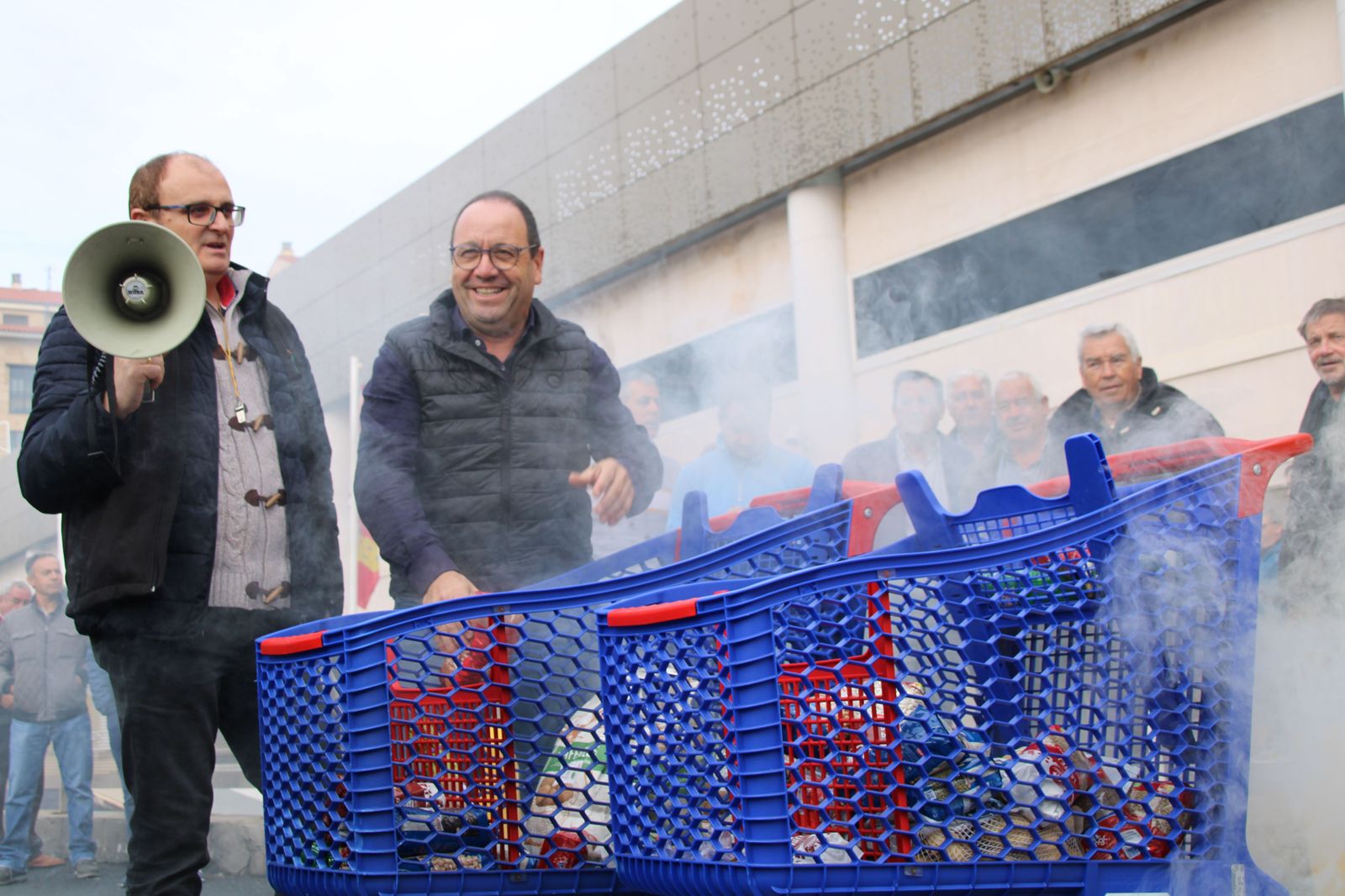 concentracion-profesionales-del-campo-en-el-carrefour-4