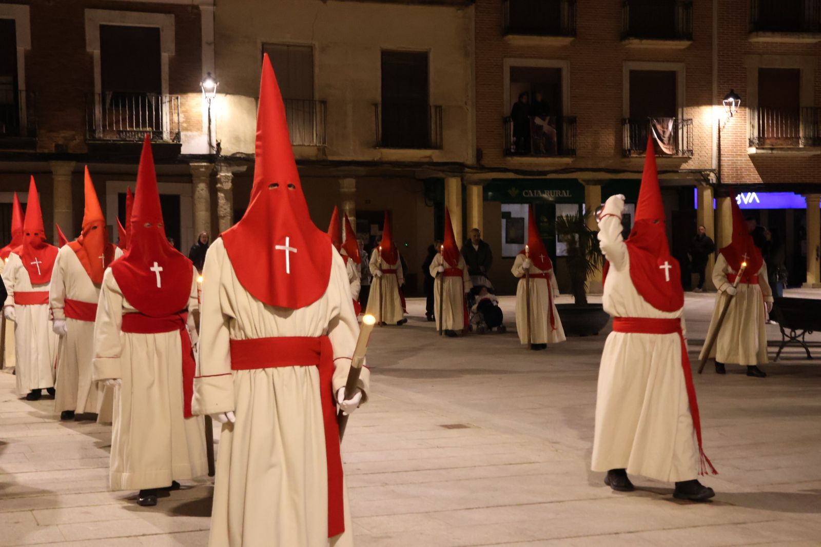 Revive en imágenes la procesión del Silencio en Villalpando