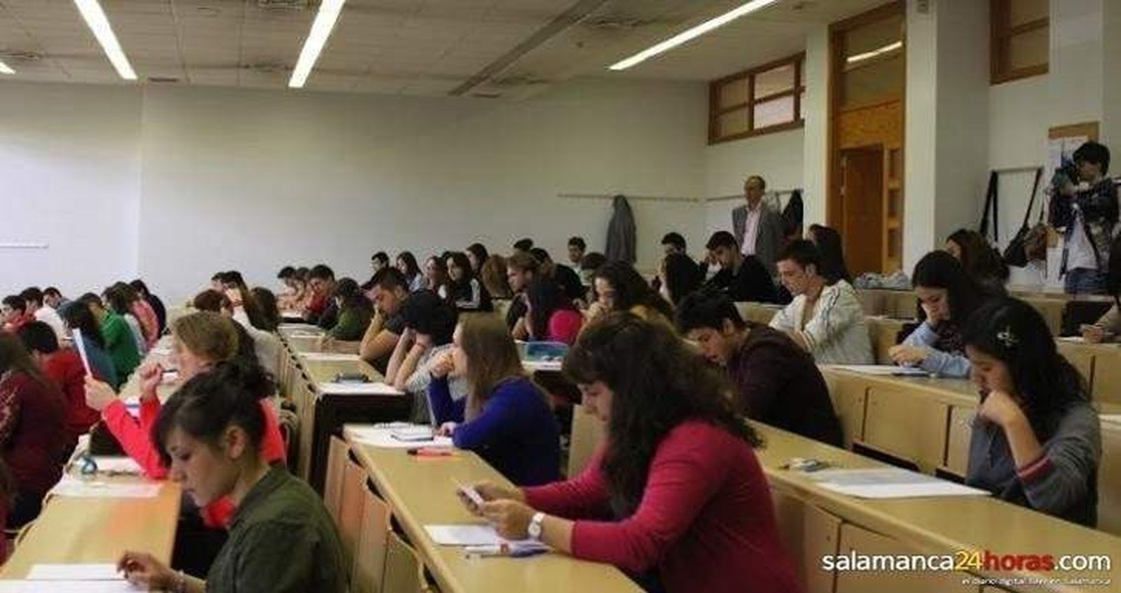 Piden revisar una oferta de titulaciones insuficientes y desequilibradas