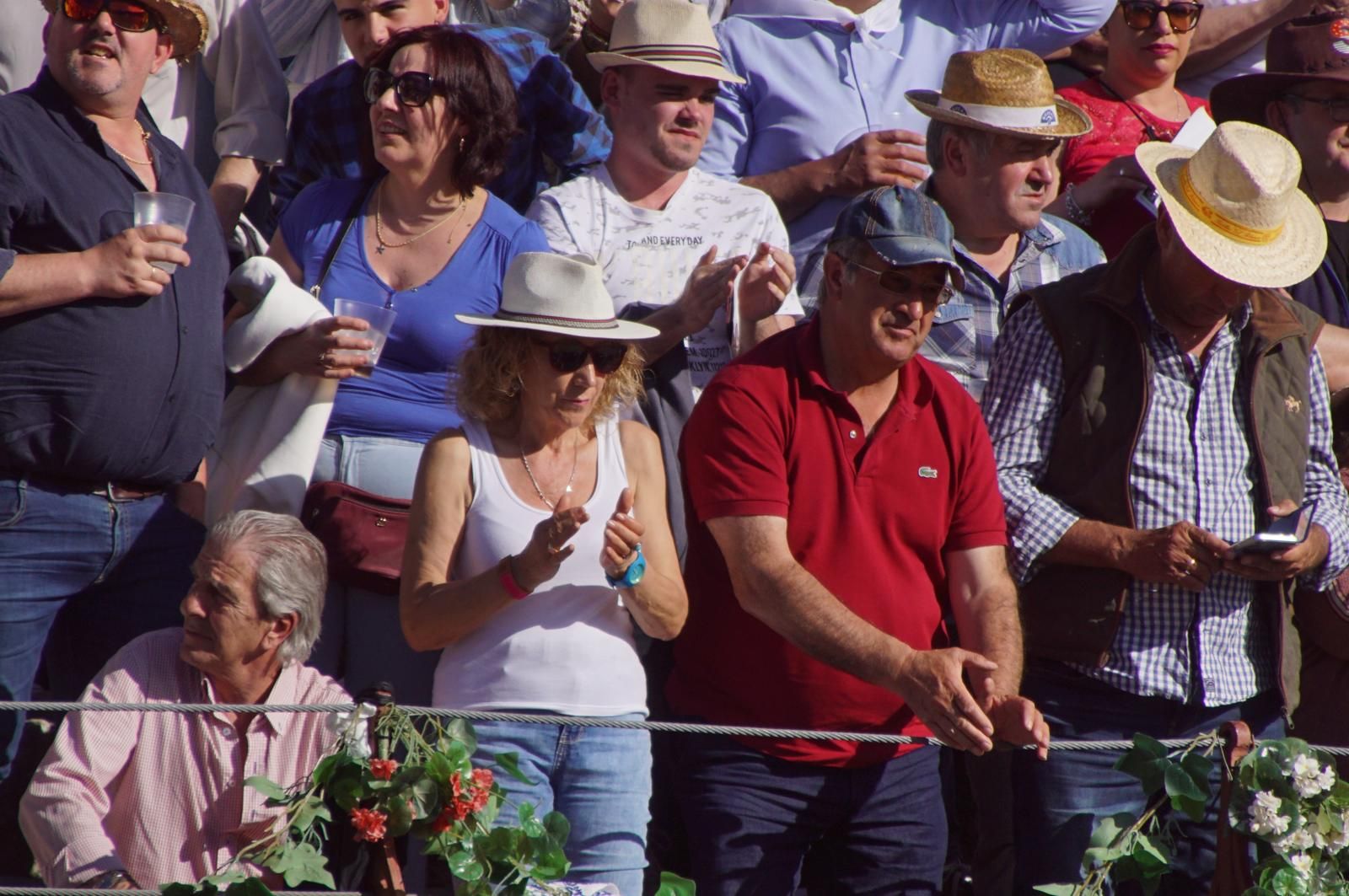 whatsapp-image-2024-04-20-at-19-59-31