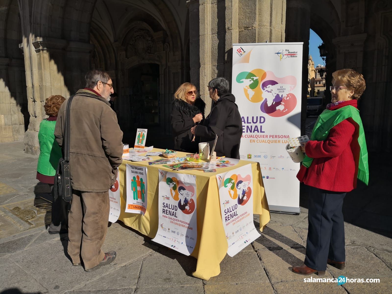 Mesa informativa alcer