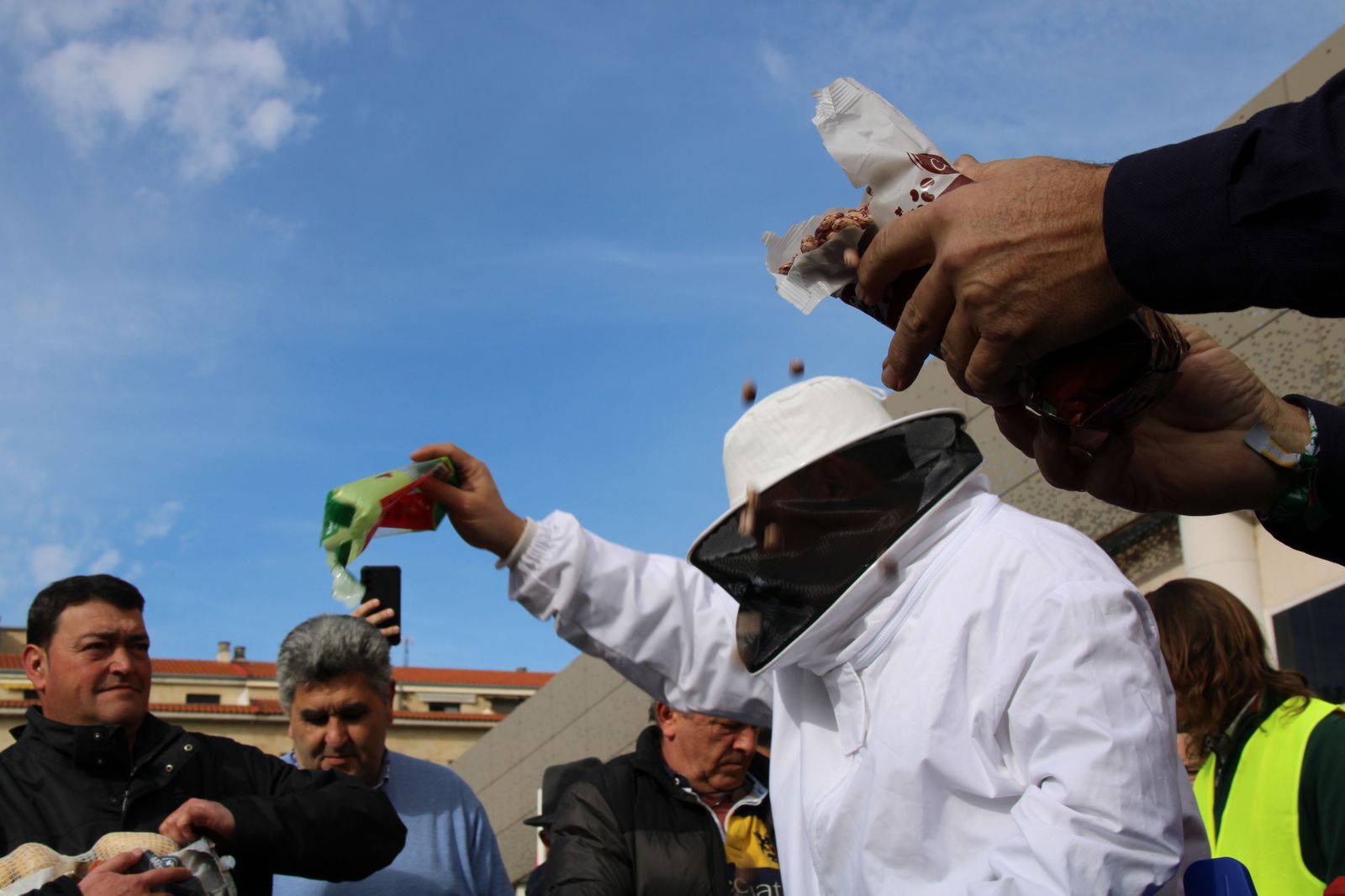 concentracion-profesionales-del-campo-en-el-carrefour-23