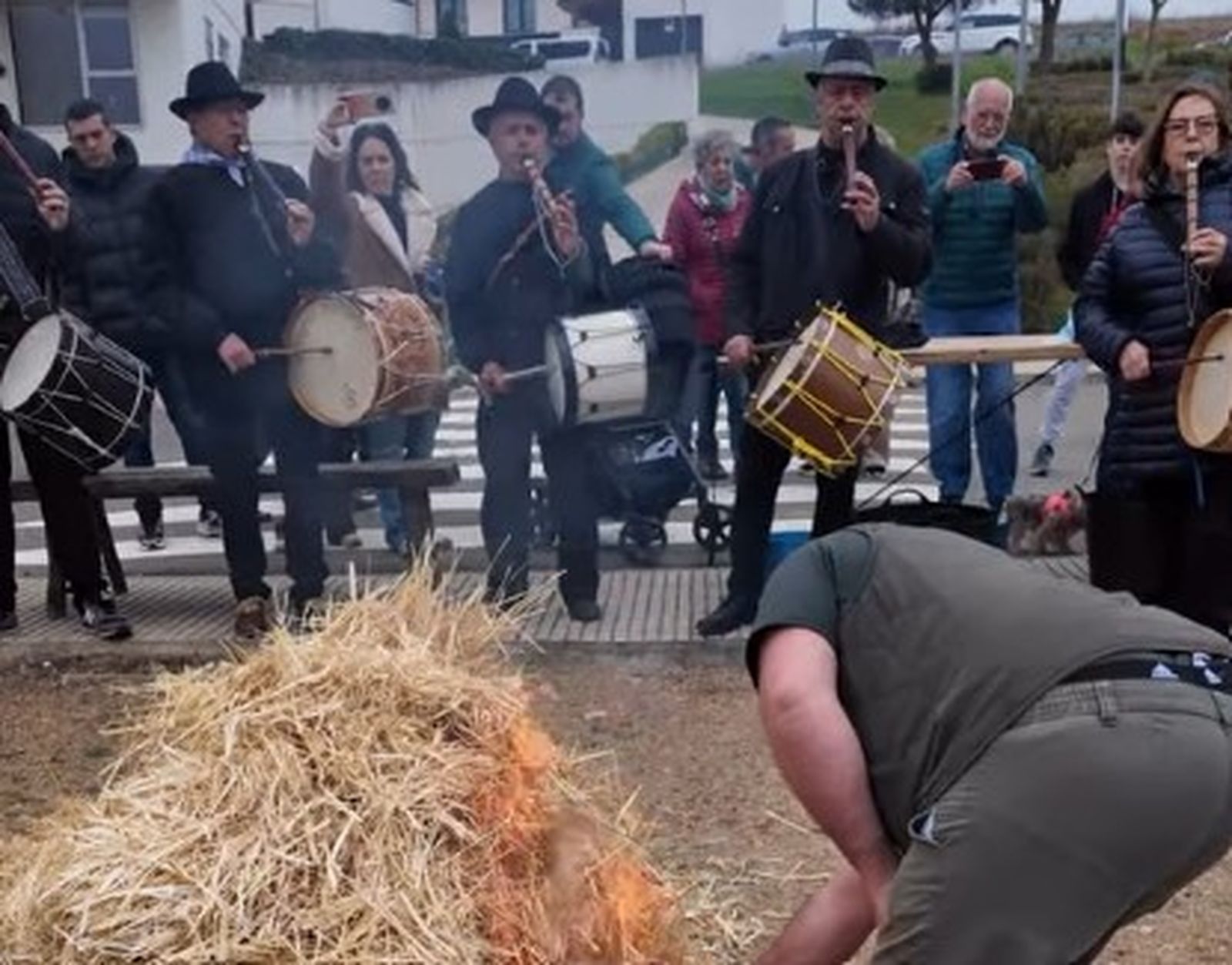 Aldeatejada se llena de vida en su primera fiesta de la matanza tradicional