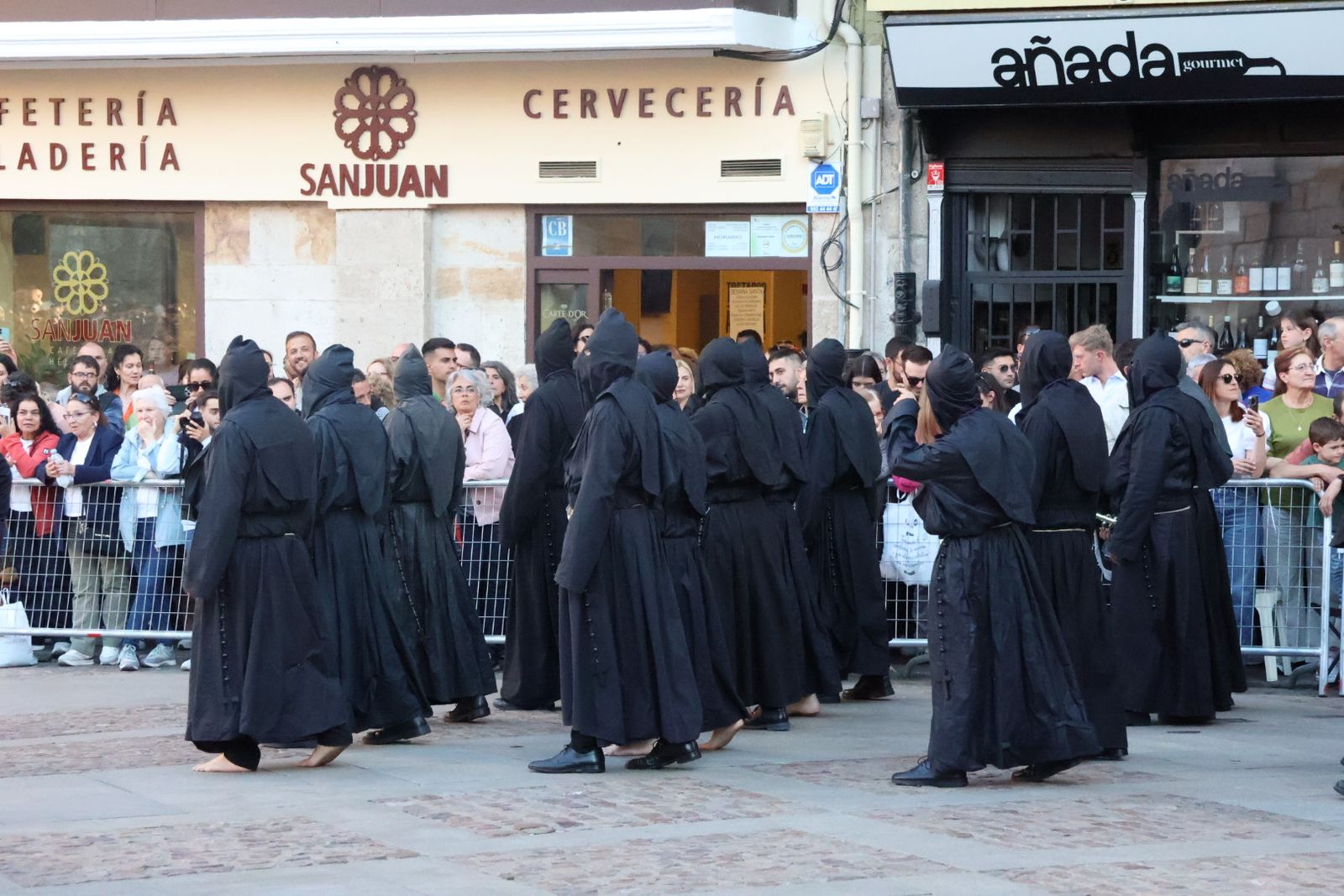GALERÍA | Revive en imágenes la procesión de la Soledad