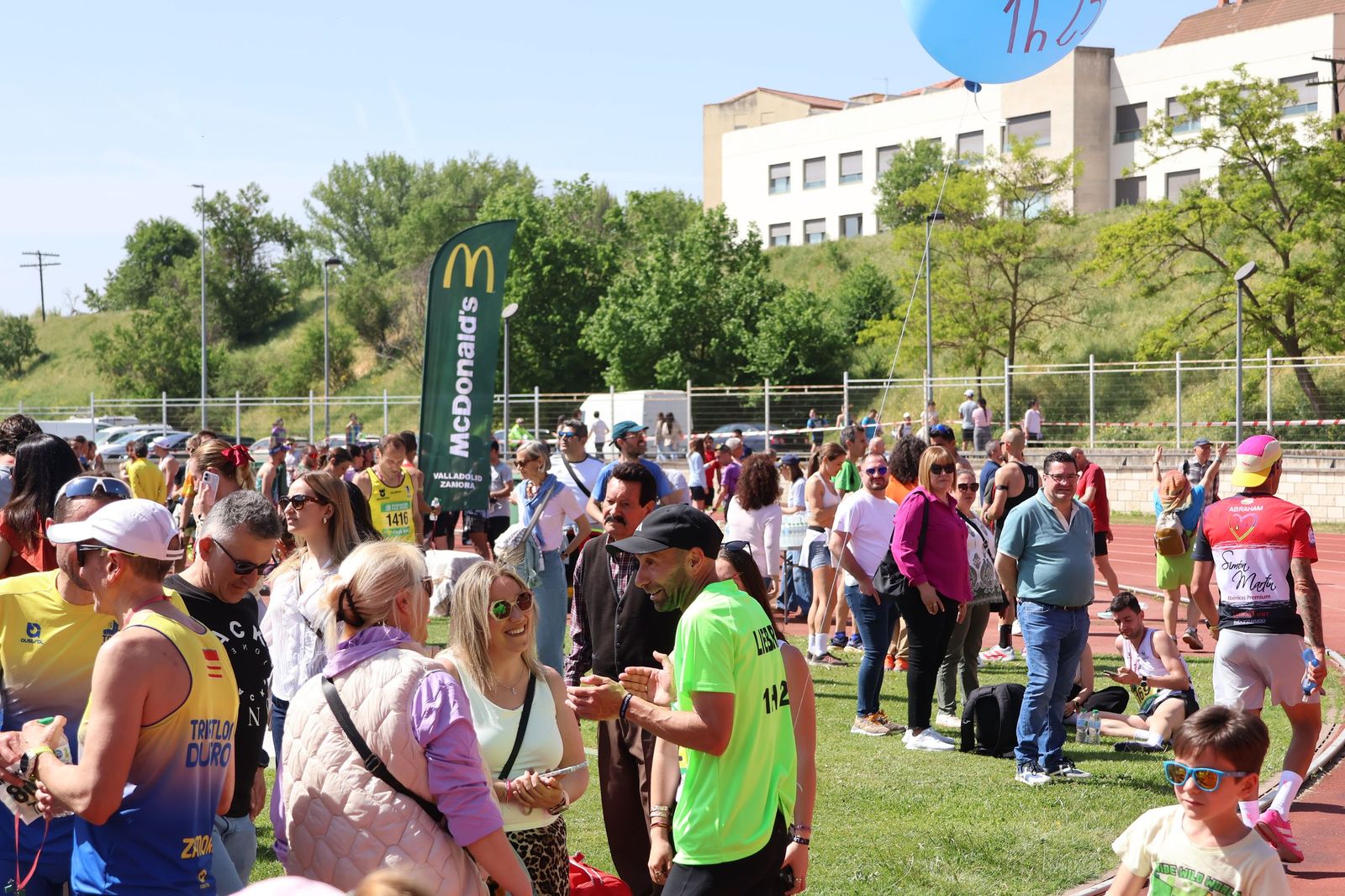 GALERÍA | Revive en imágenes la llegada a meta de los atletas en la Media Maratón de Zamora
