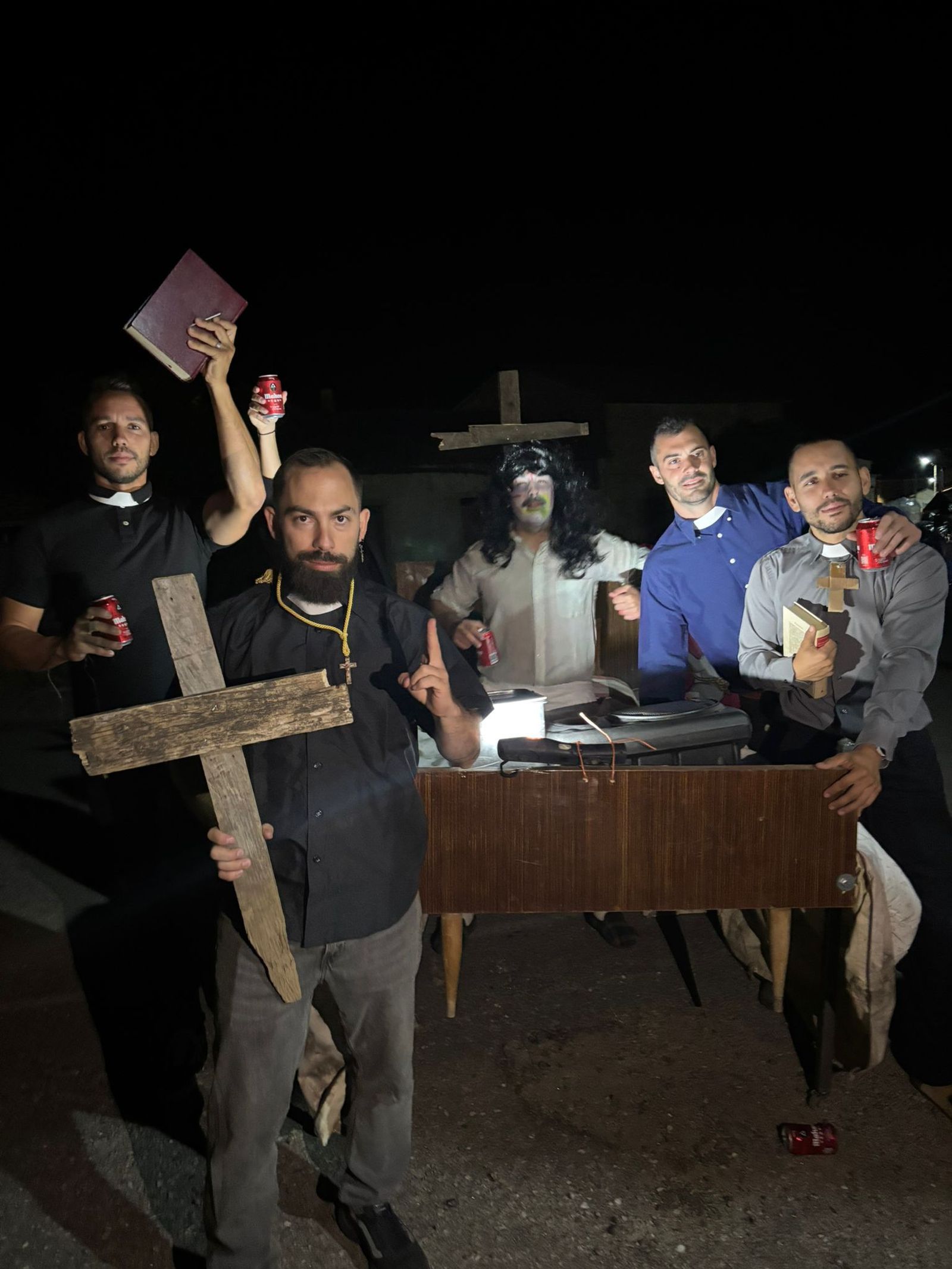 Desfile de peñas en Masueco 2025