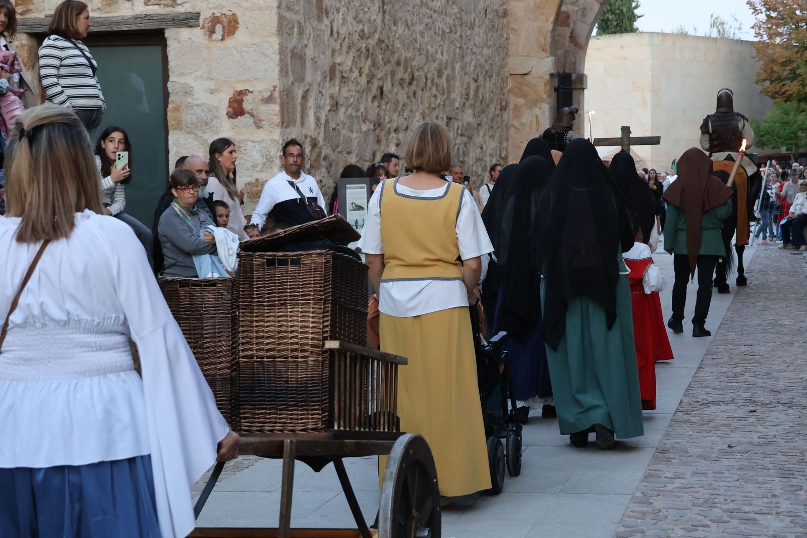 Desfile del entierro de los Hijos de Arias Gonzalo