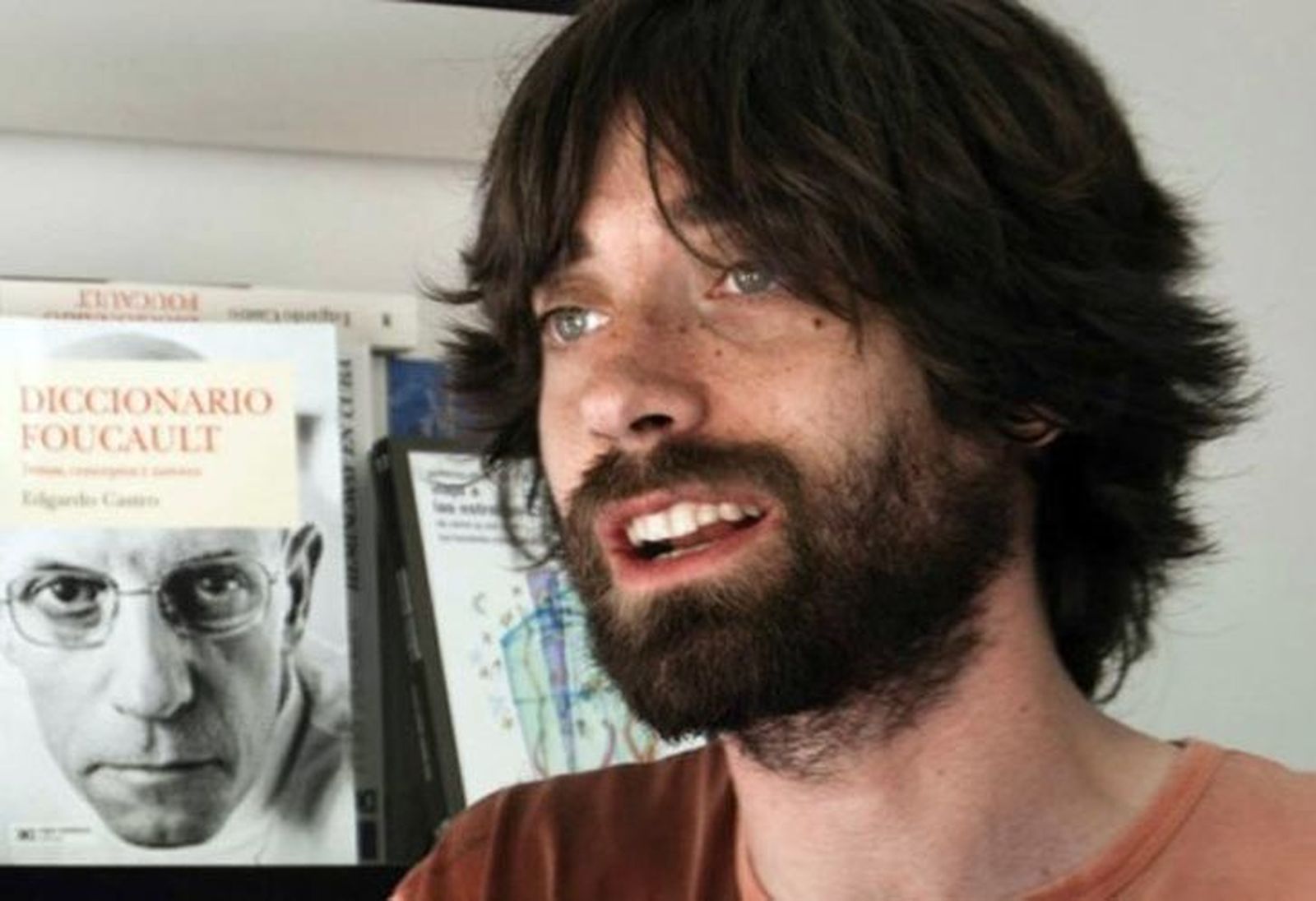 El Club de Lectura del Campus Viriato acoge un encuentro con el escritor Gómez Bárcena