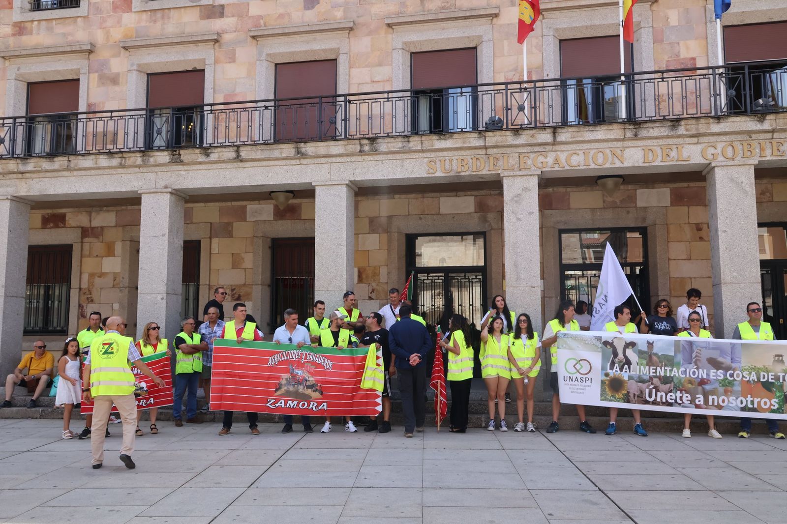 Marcha silenciosa en homenaje a David Lafoz (51).JPG