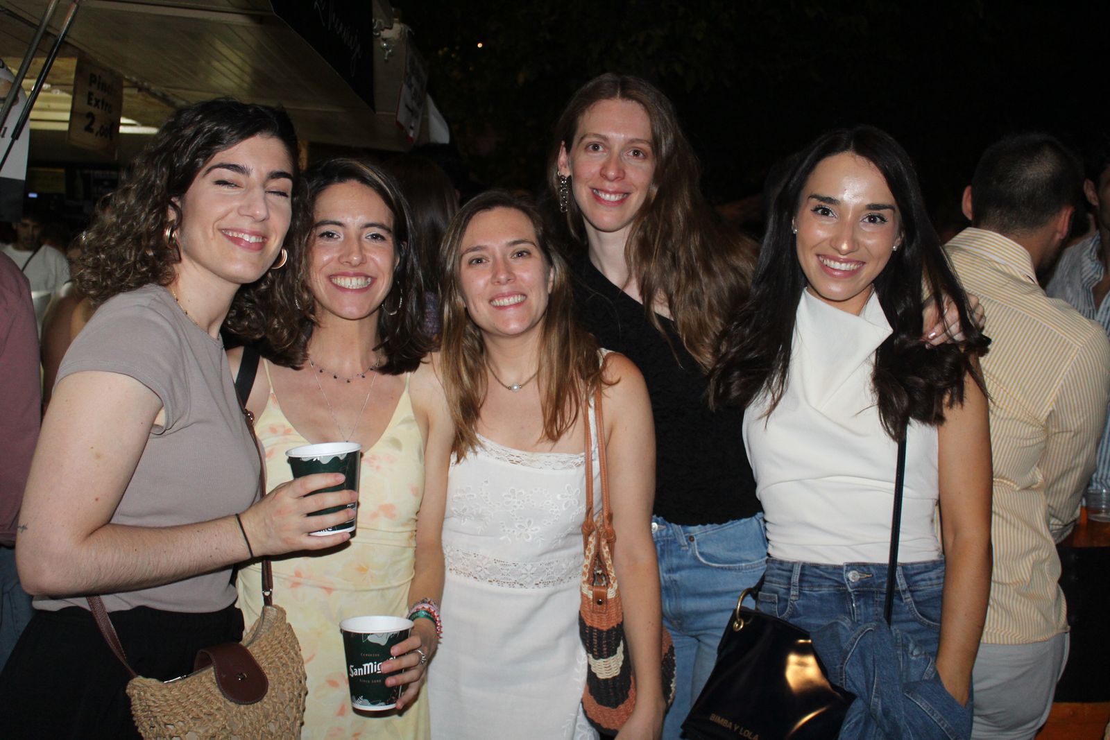 Ambiente en la Feria de Día en la tarde de este sábado
