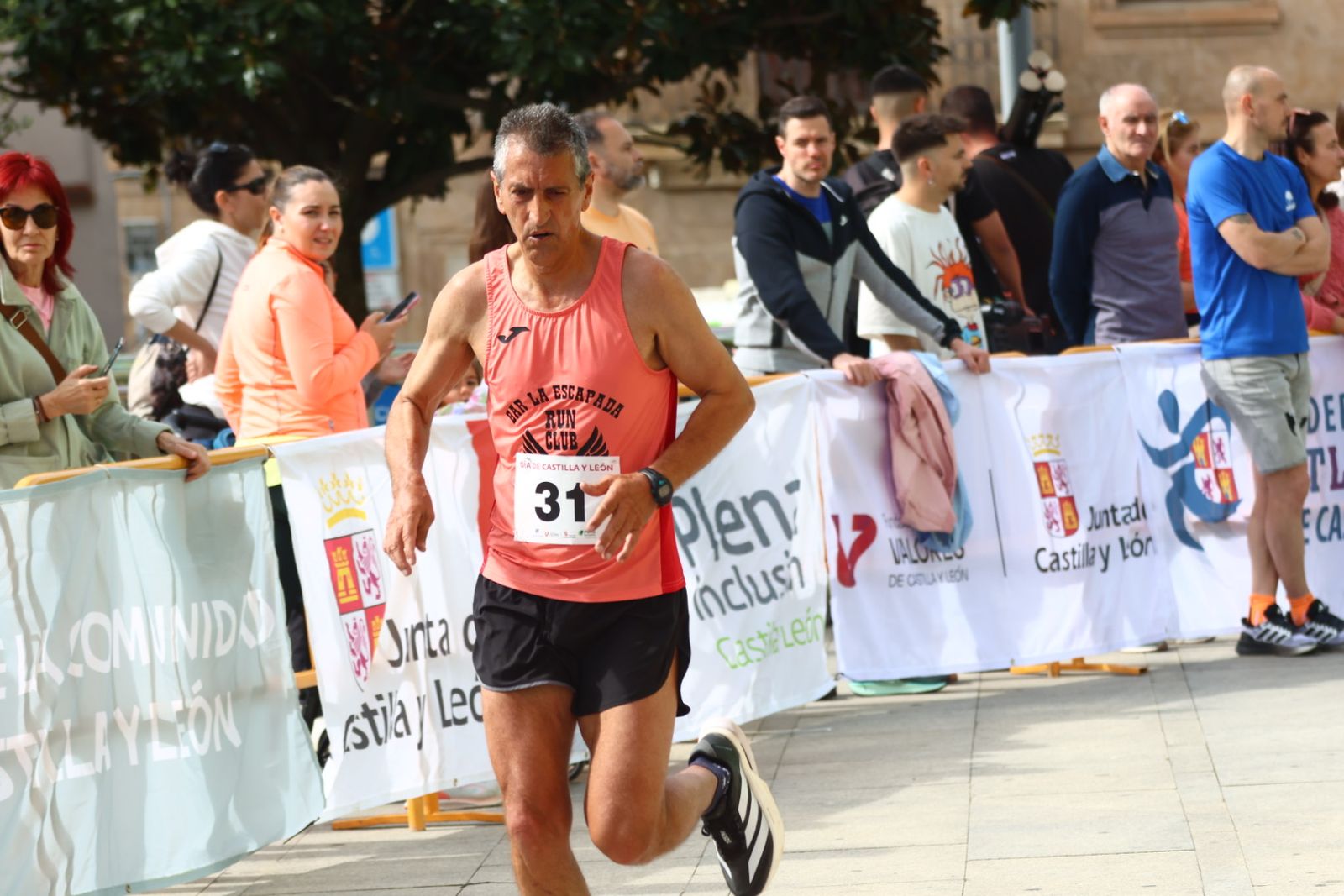 Carrera y Marcha solidaria por el día de Castilla y León