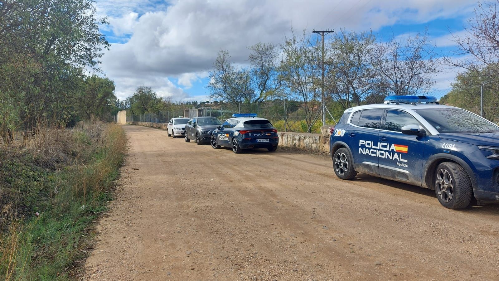 GALERÍA | Amplio despliegue para rescatar un cuerpo sin vida del río Duero en Zamora capital