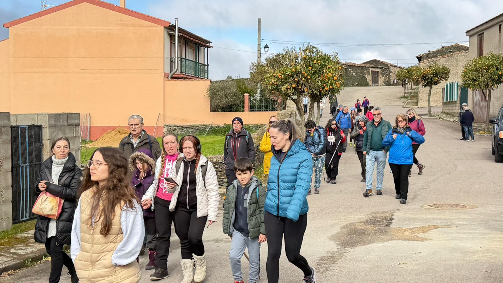 Marcha senderista en Vilvestre
