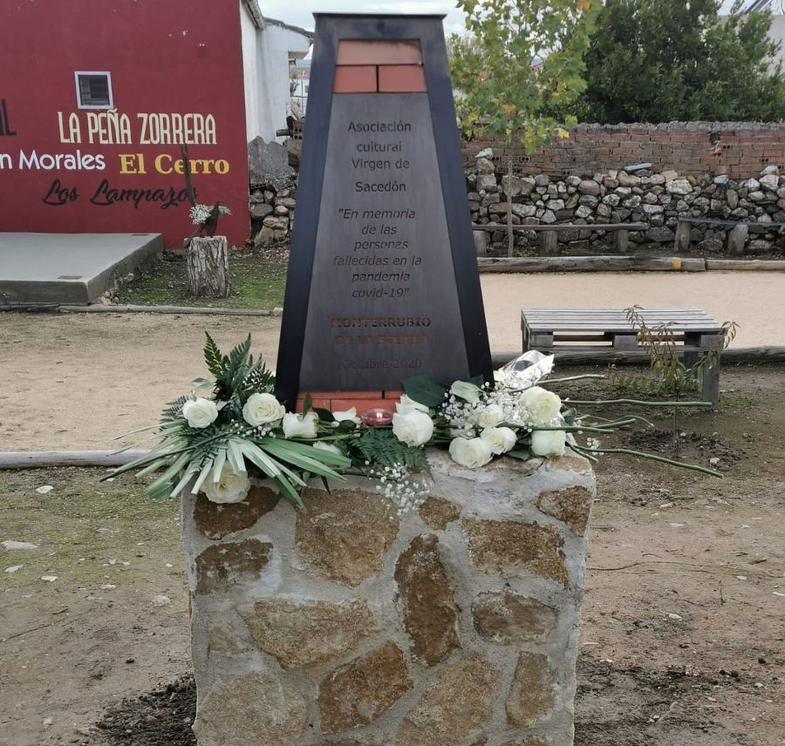 Monolito monterrubio sierra (1)